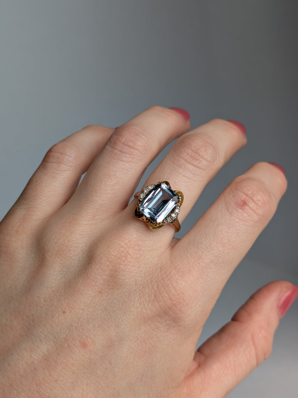Mid-century Blue Spinel & Diamond Ring