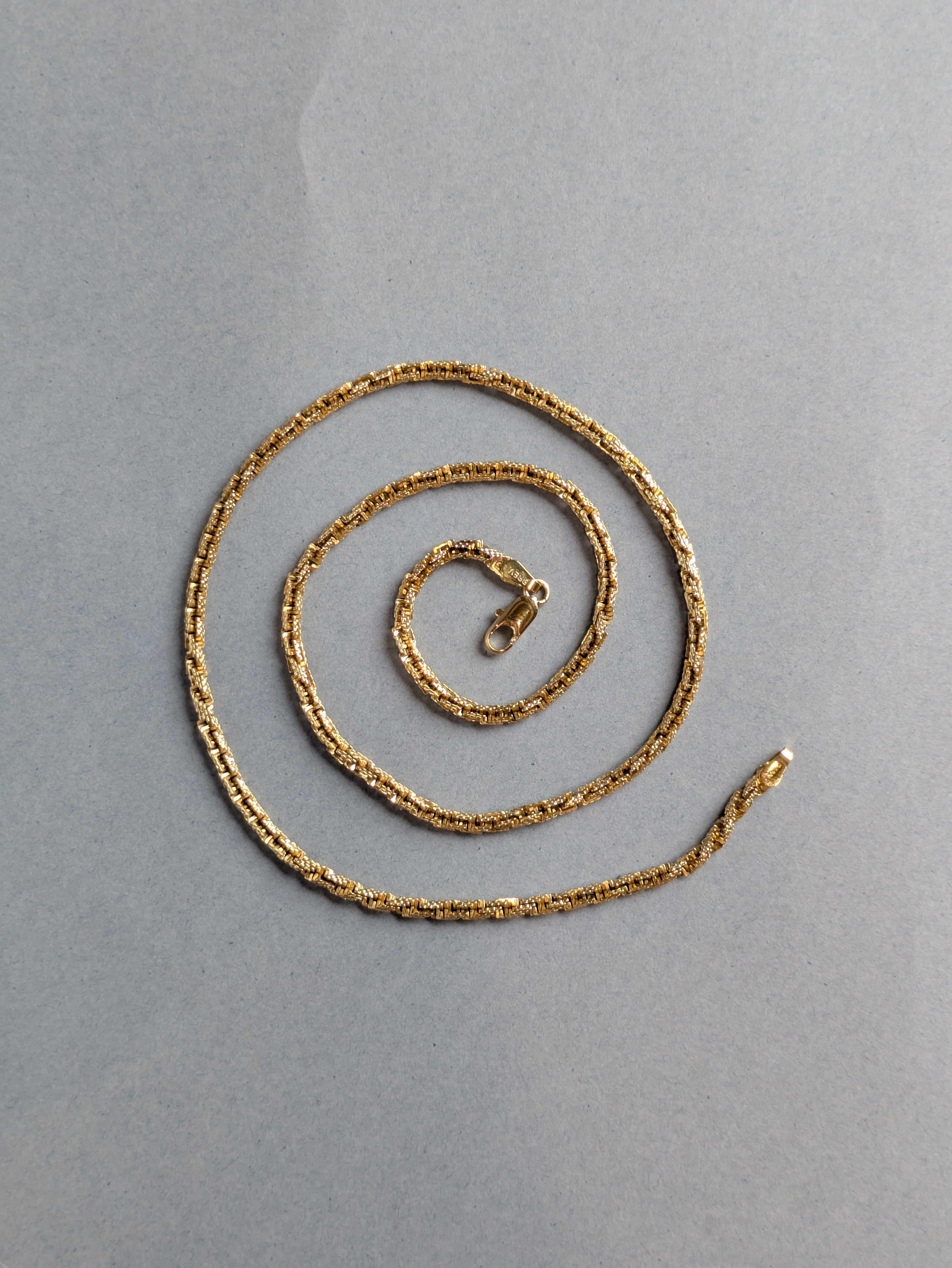 18ct Fancy Link Square Rope Chain