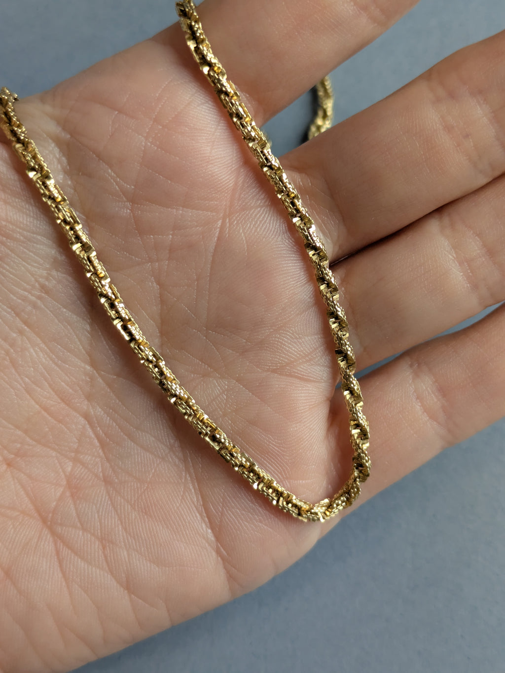 18ct Fancy Link Square Rope Chain