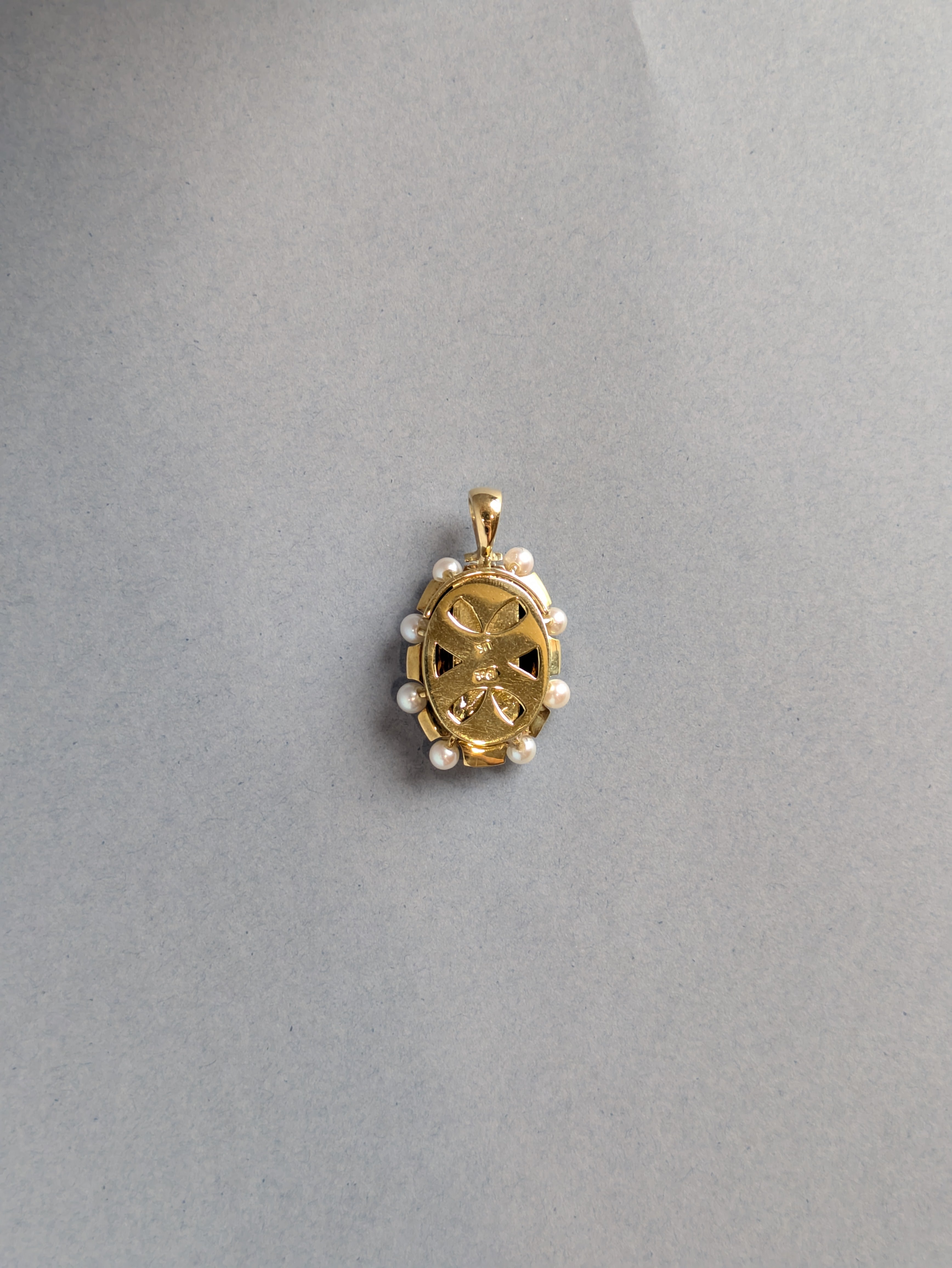 Pearl and Sapphire Pendant