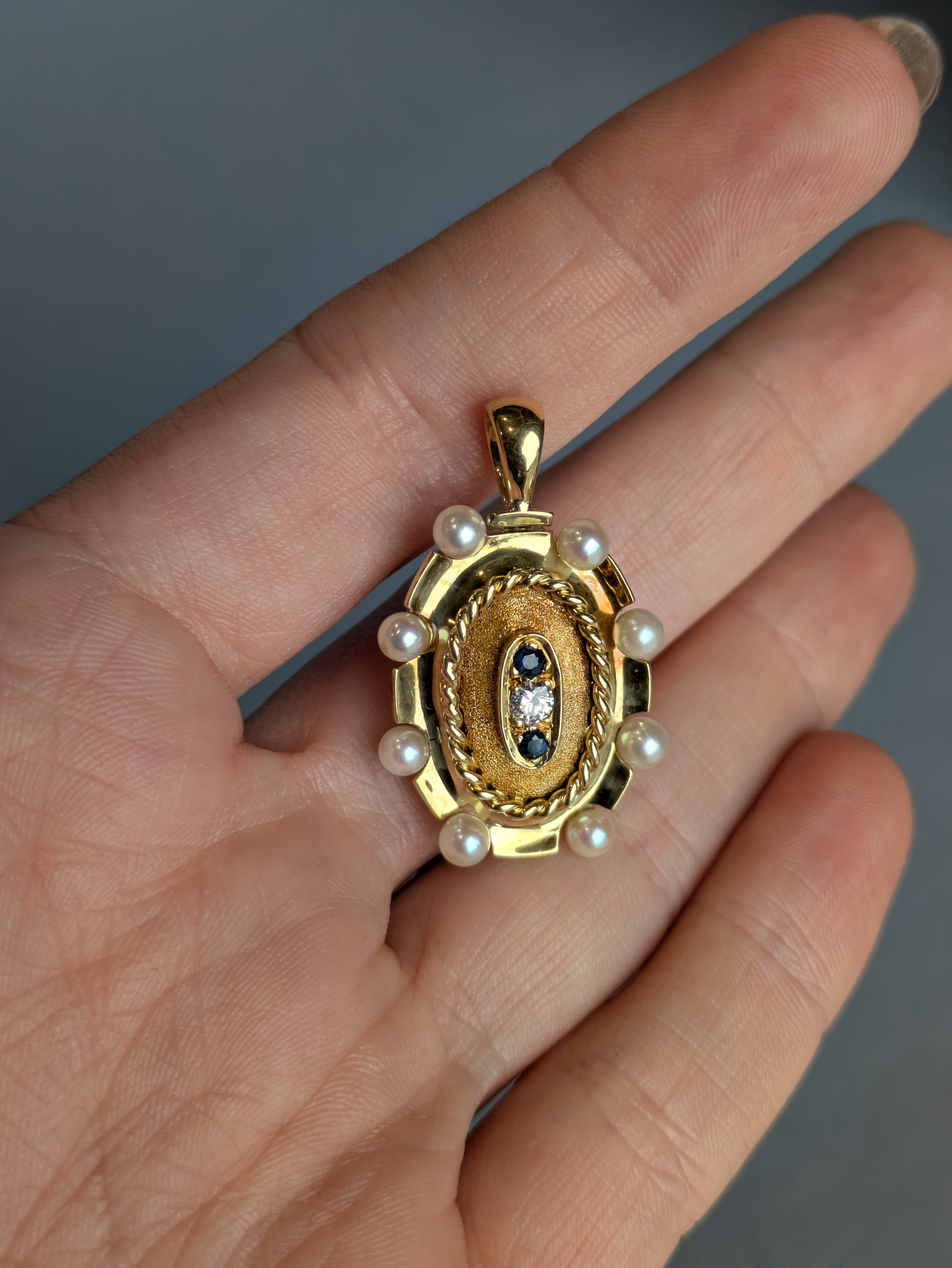 Pearl and Sapphire Pendant