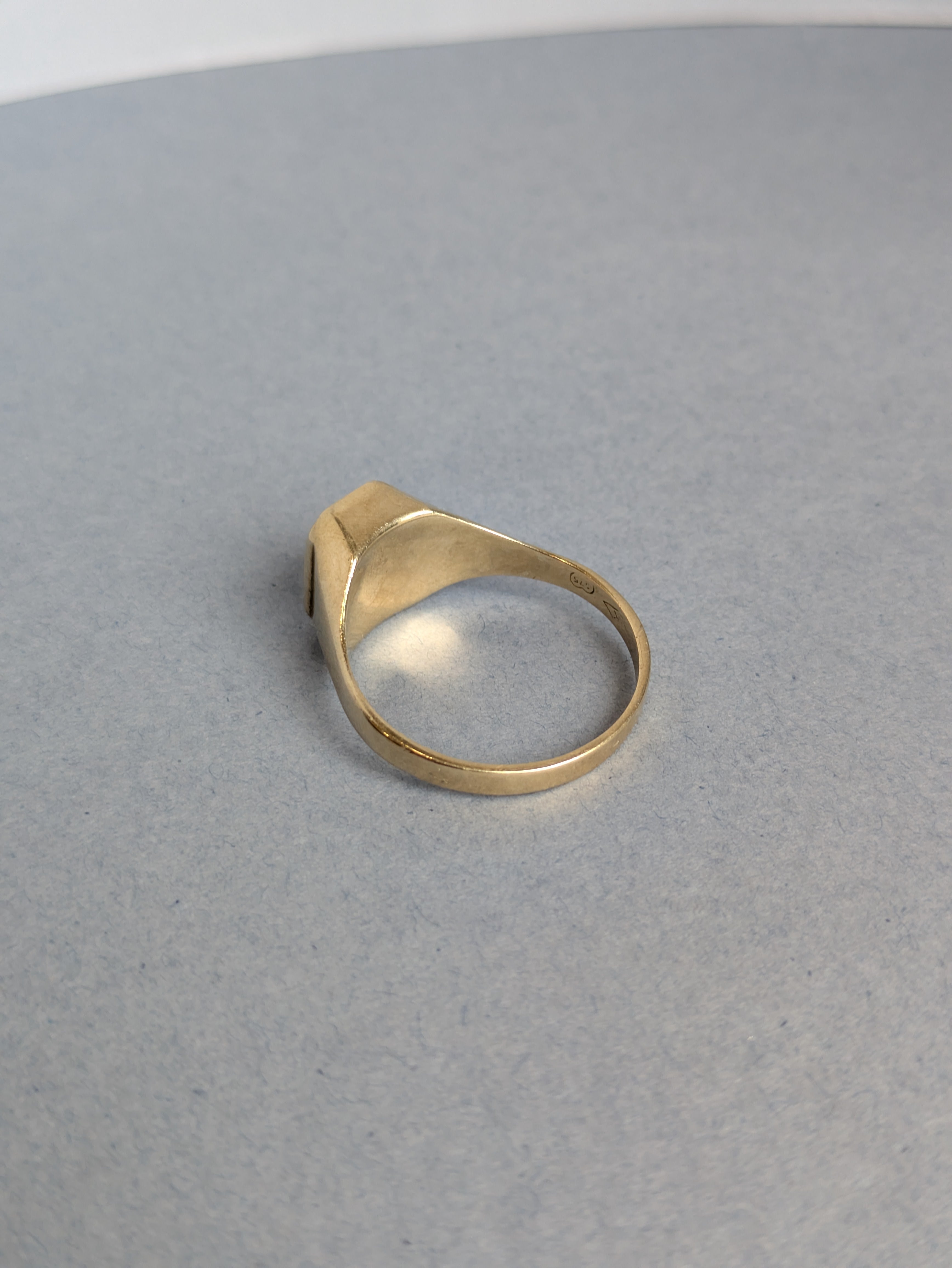 Onyx Signet ring