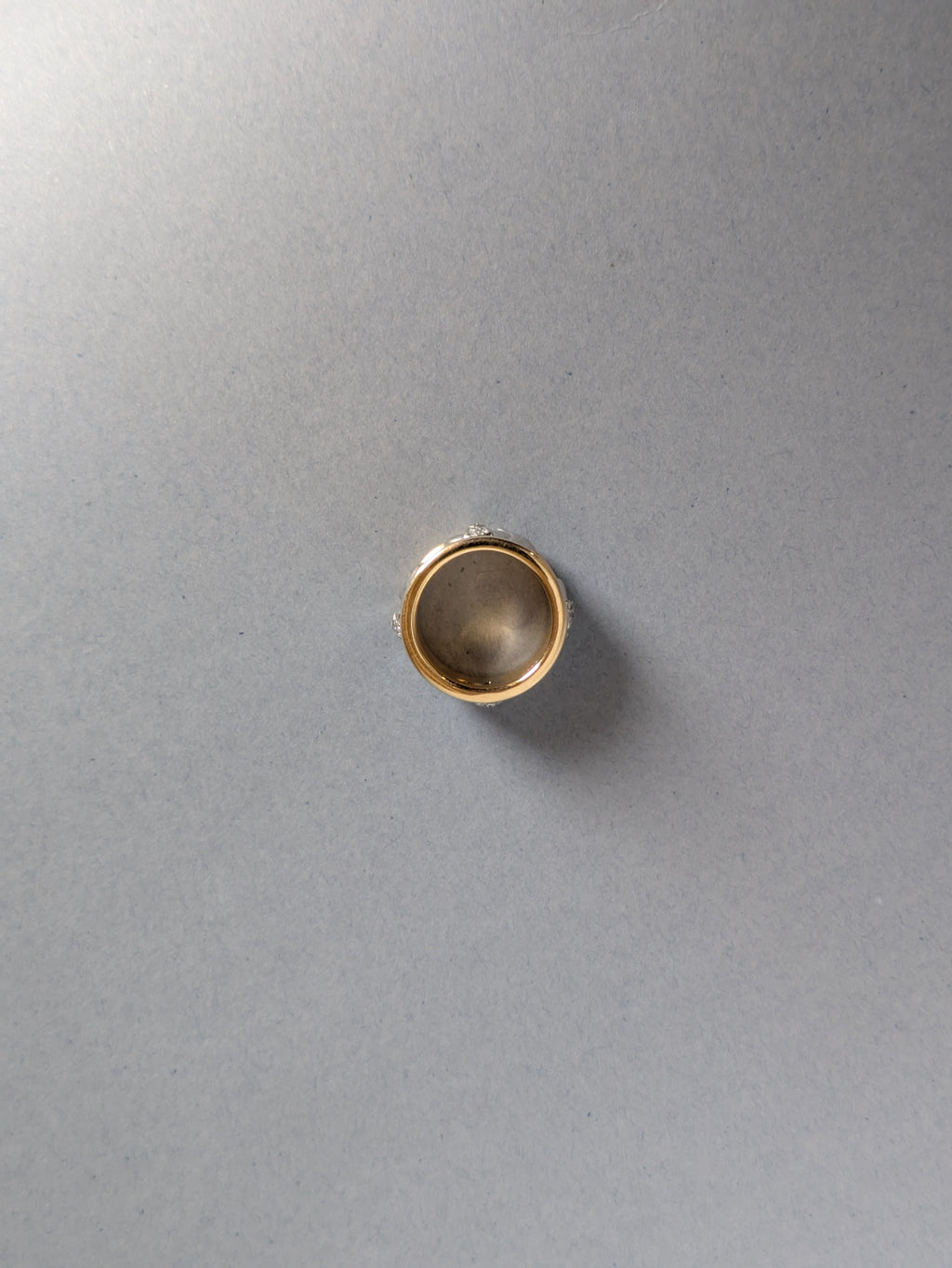 18ct Chunky Elephant Diamond Ring