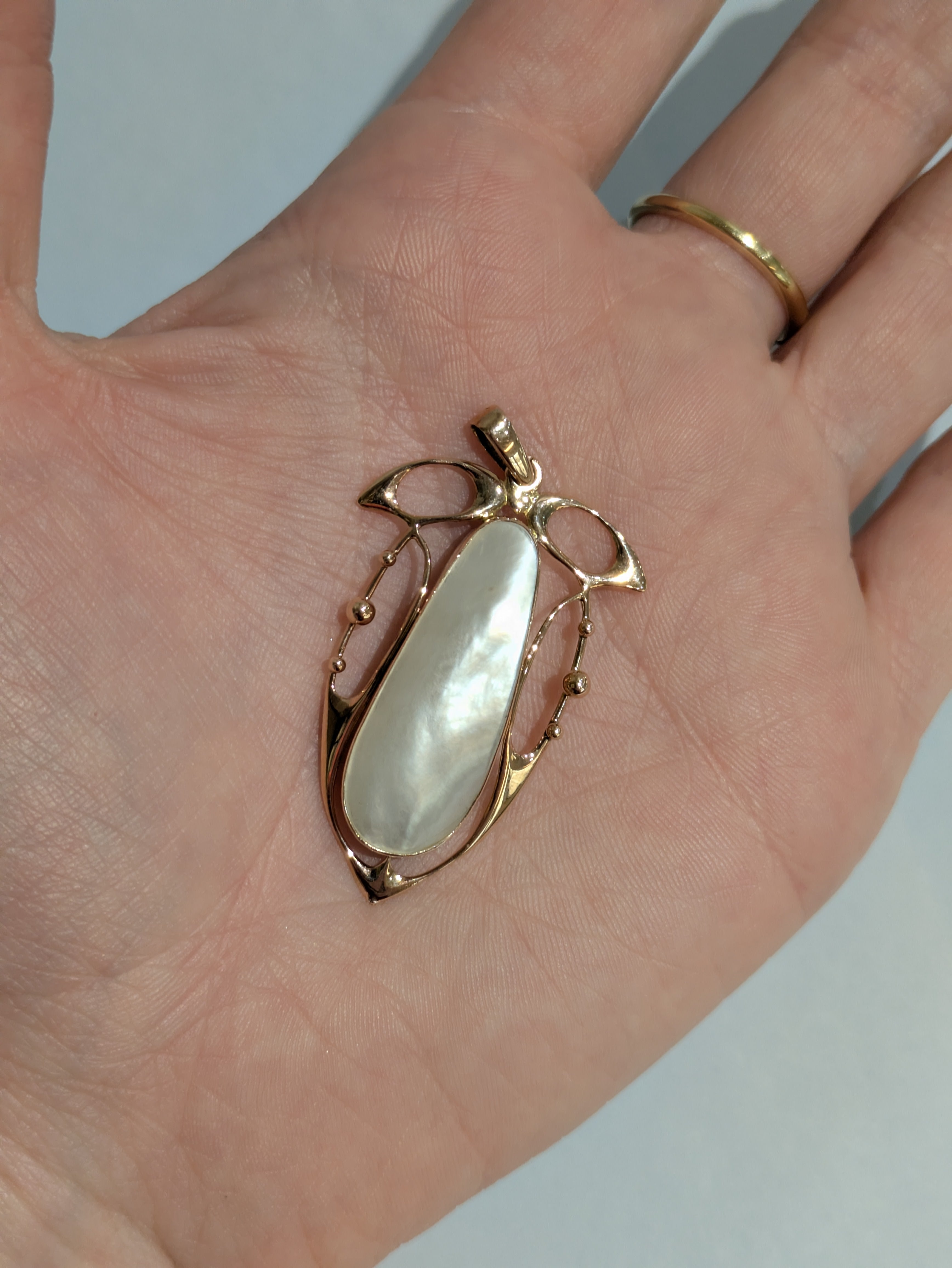 Art Nouveaux Pearl Pendant
