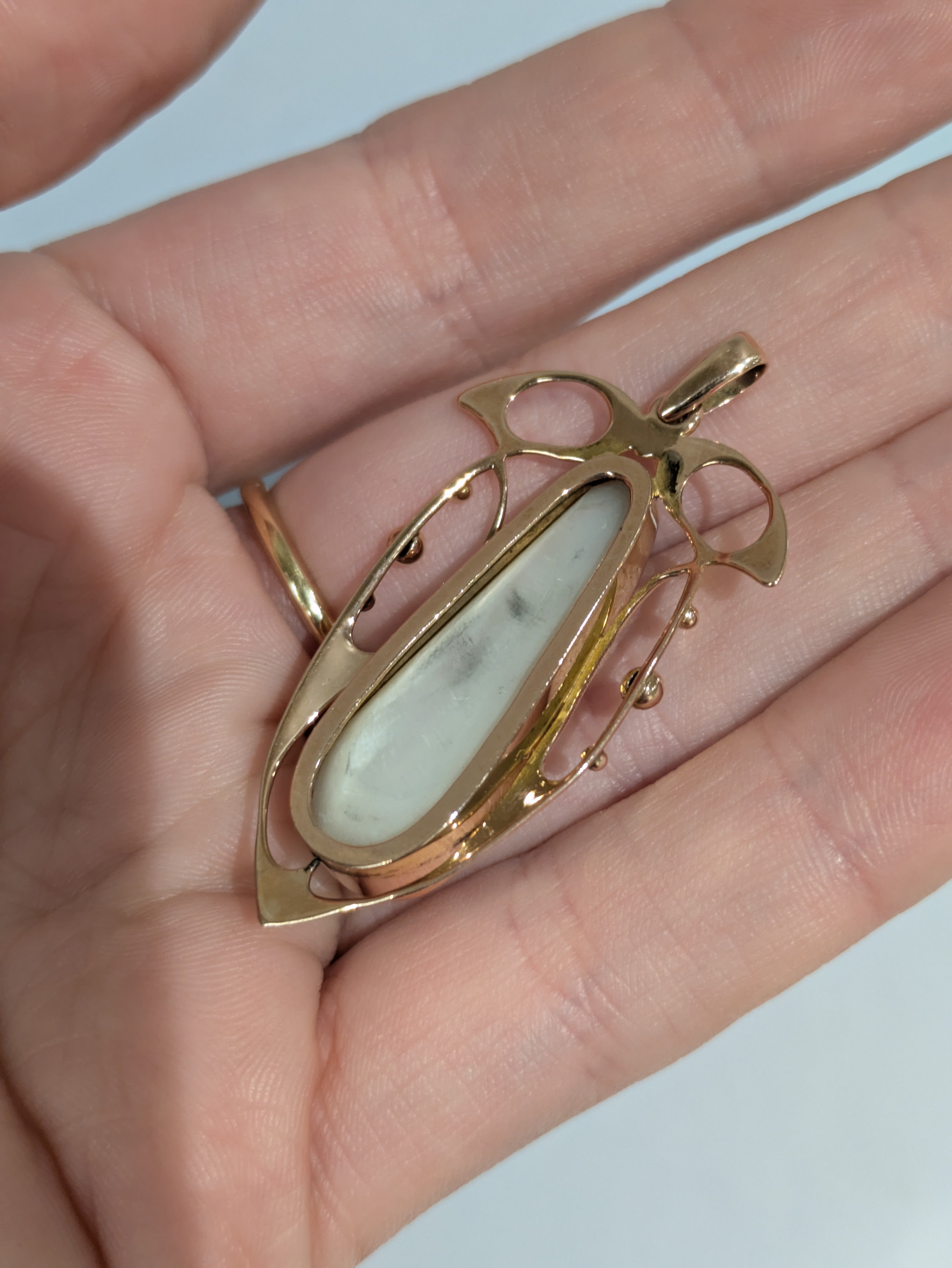 Art Nouveaux Pearl Pendant
