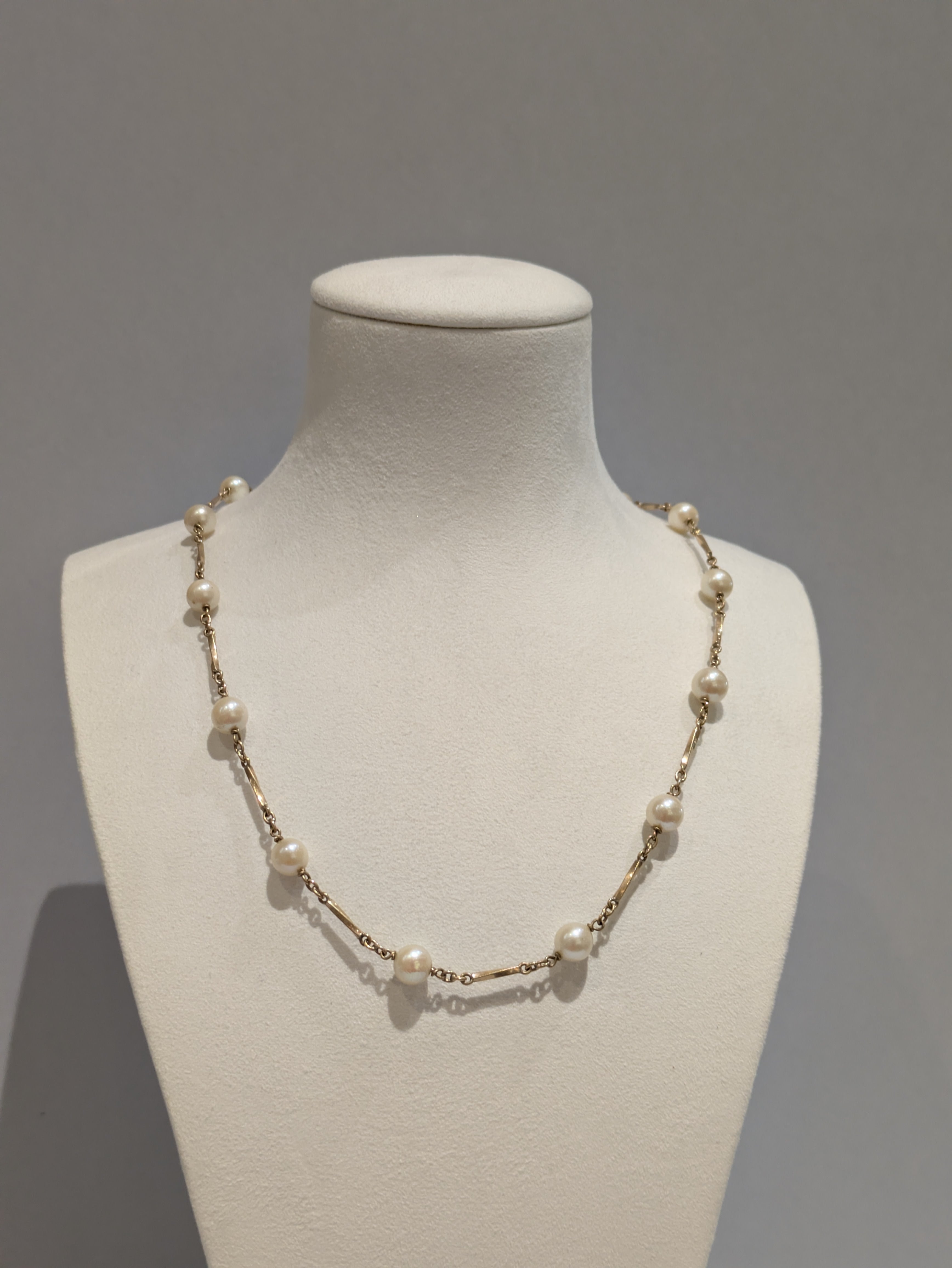 Gold and Pearl Necklace