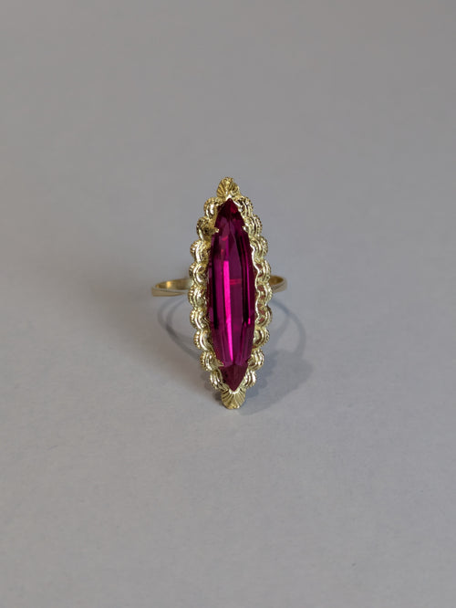 18ct Ruby Marquise