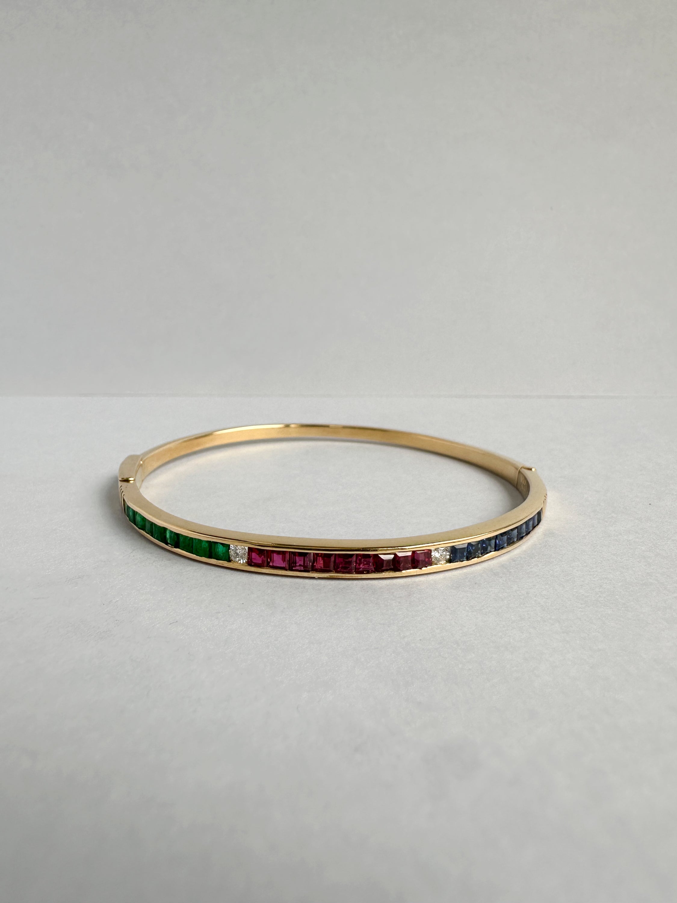 18ct Precious Gem Bangle