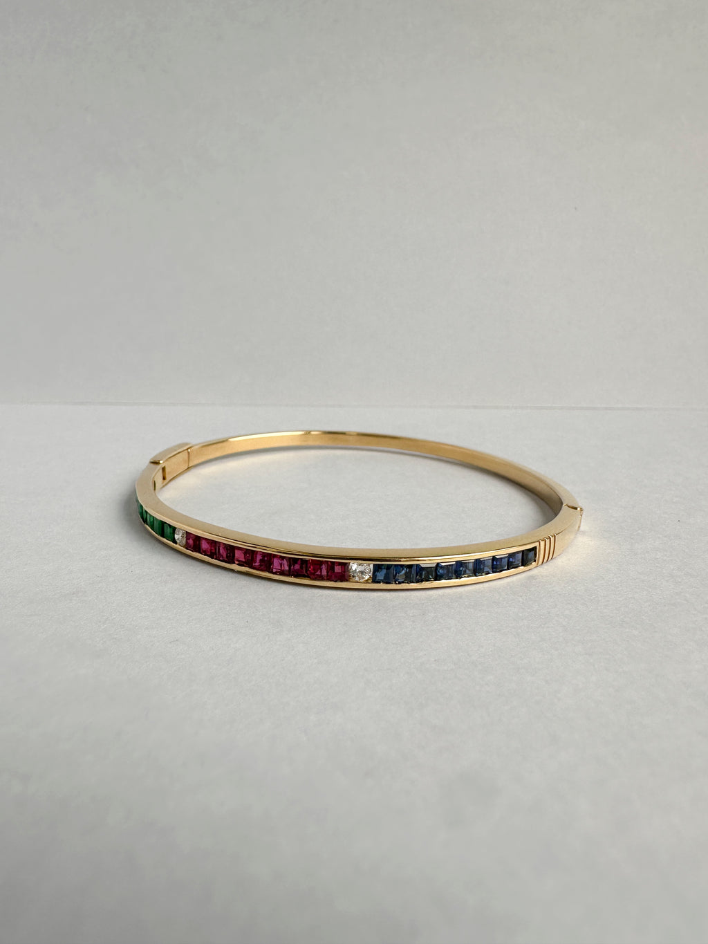 18ct Precious Gem Bangle