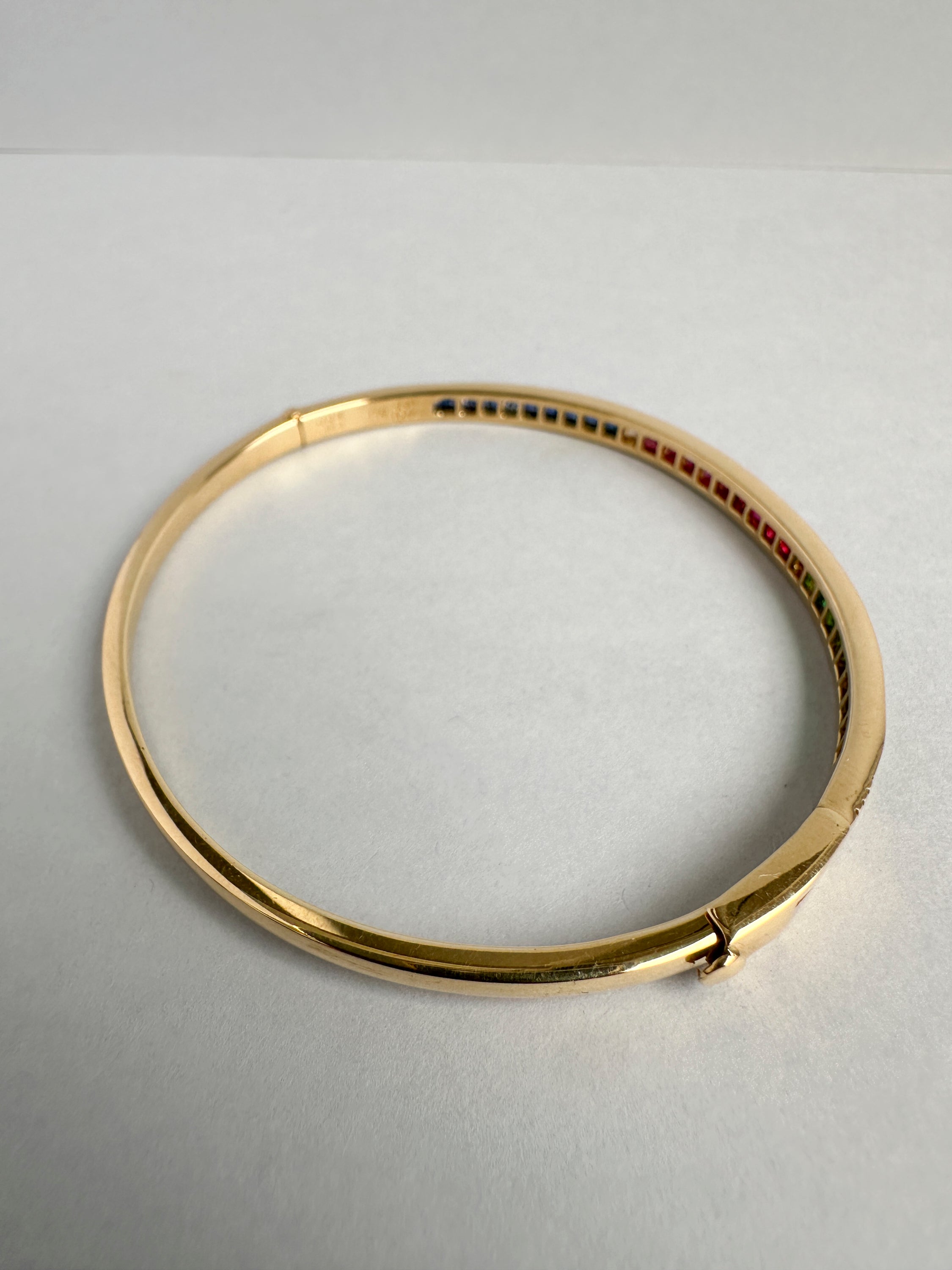 18ct Precious Gem Bangle