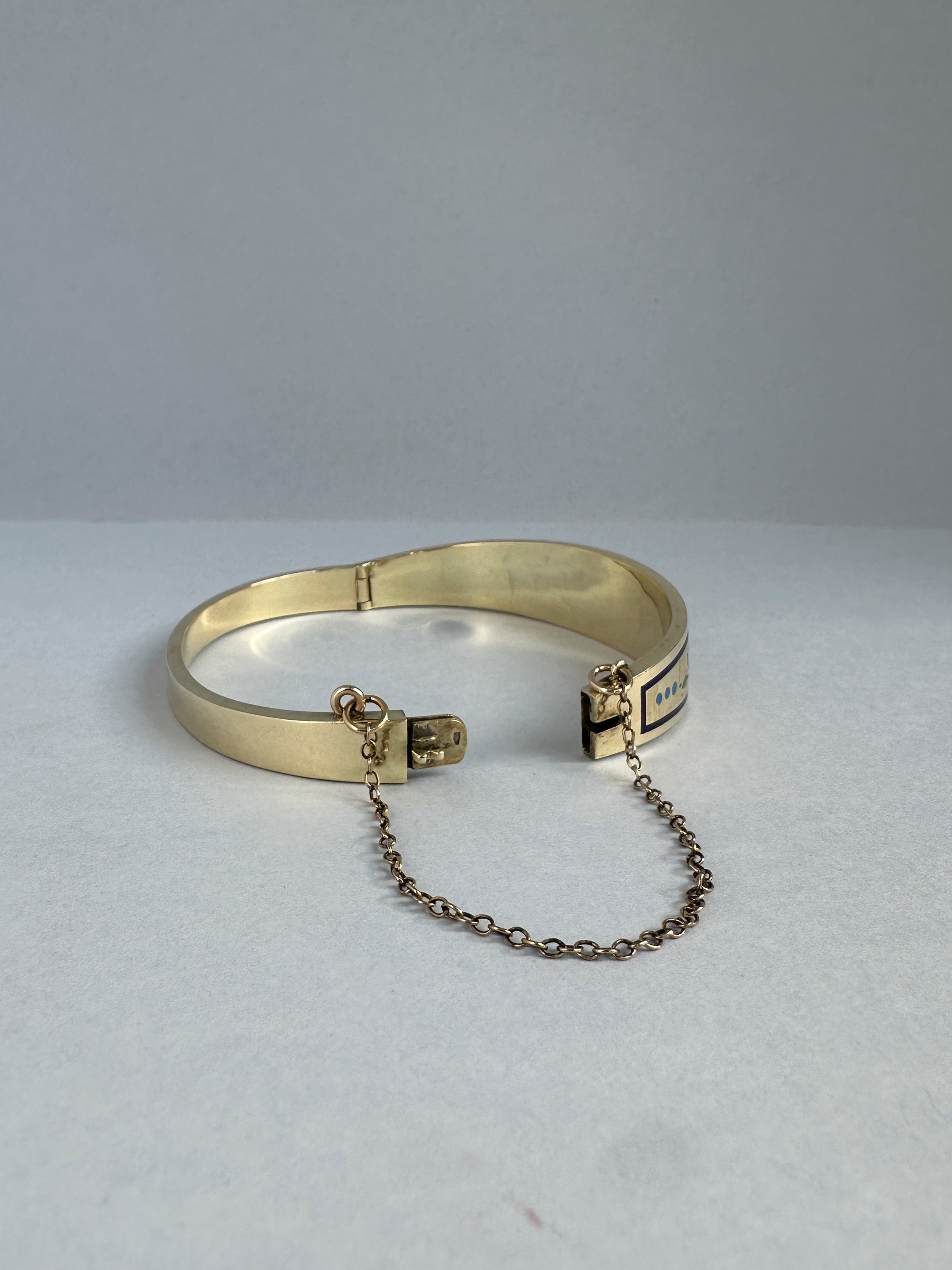 14ct Enamel Bangle