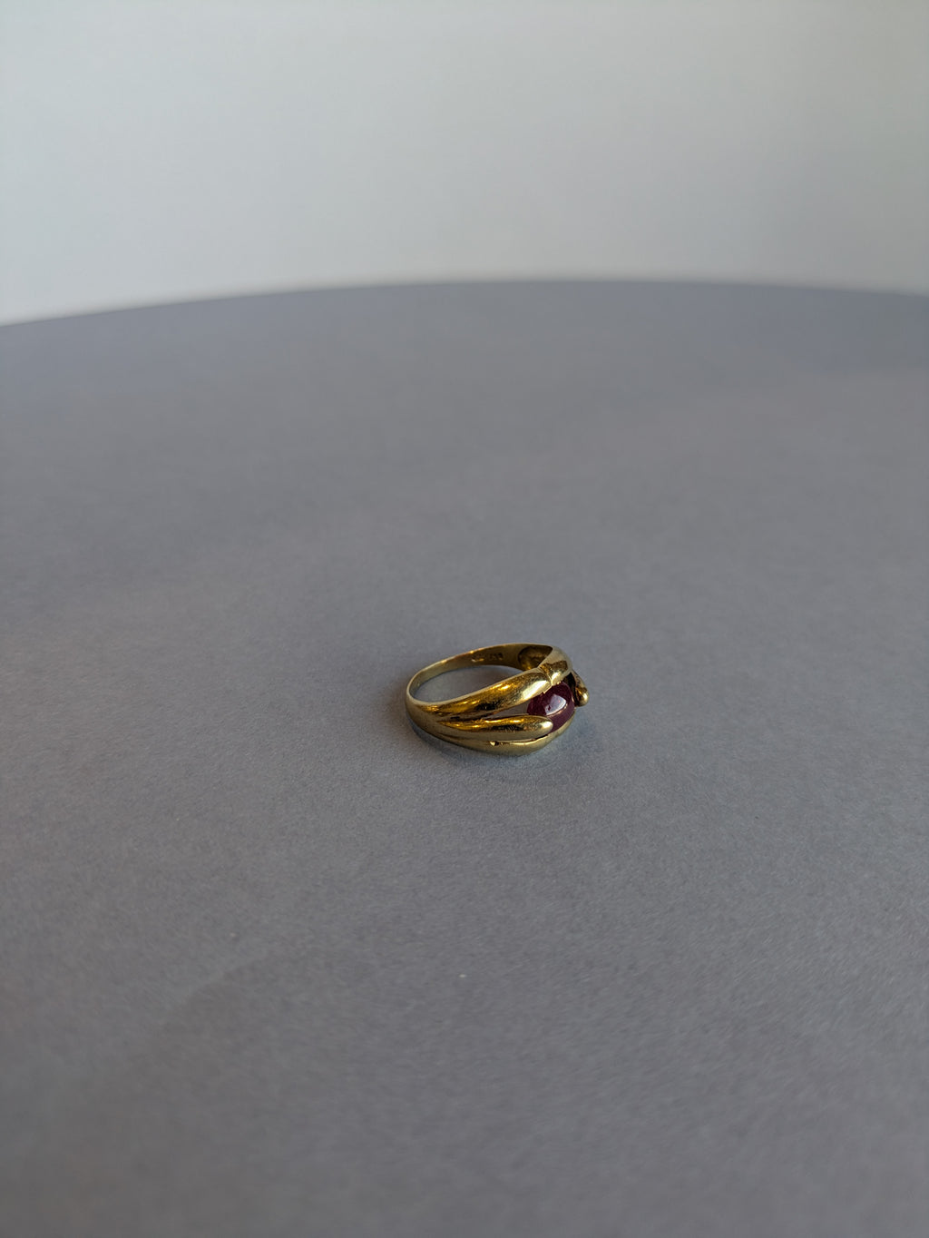 18ct Gold Ruby Ring