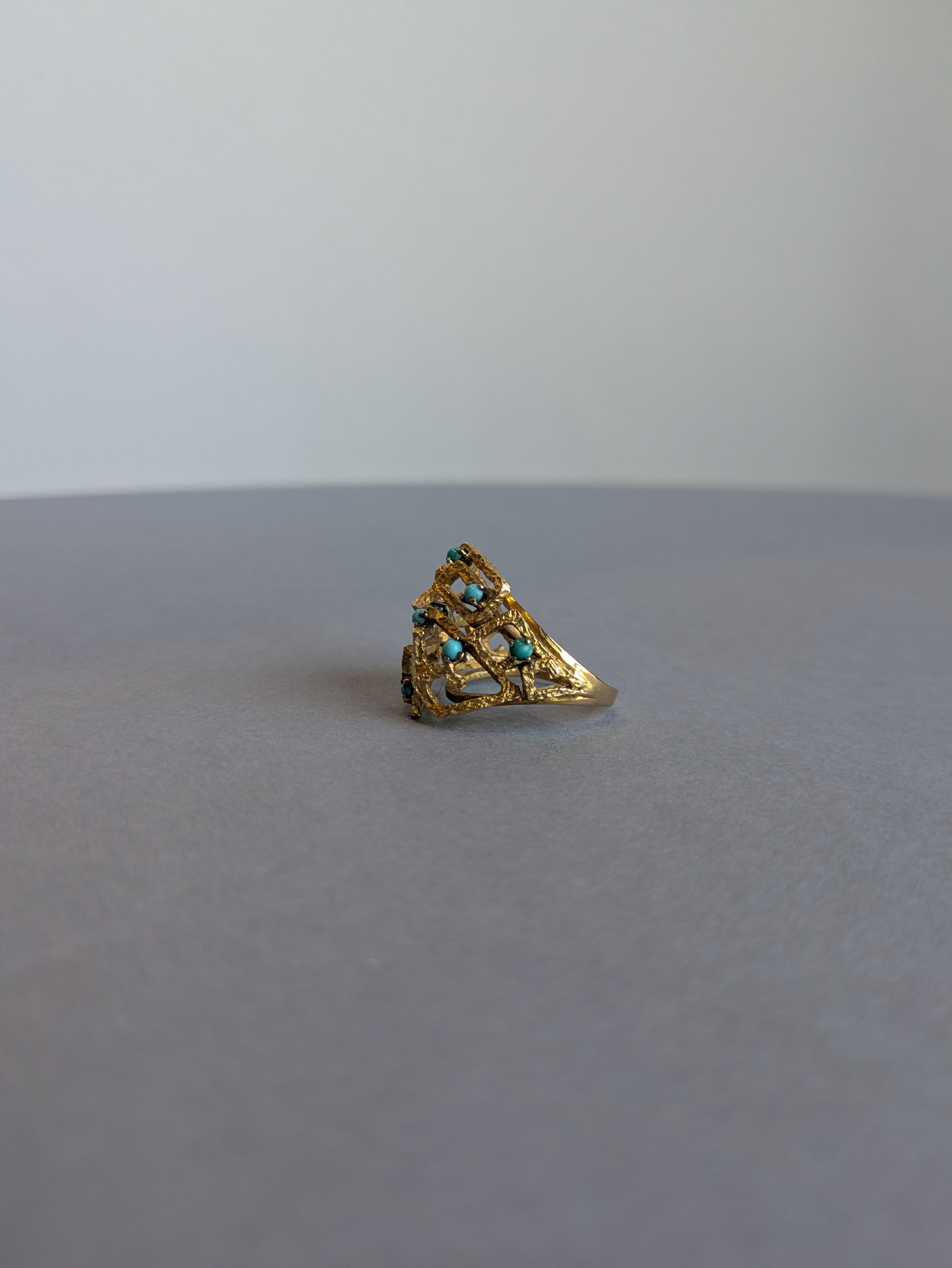 18ct Brutalist Turquoise Ring