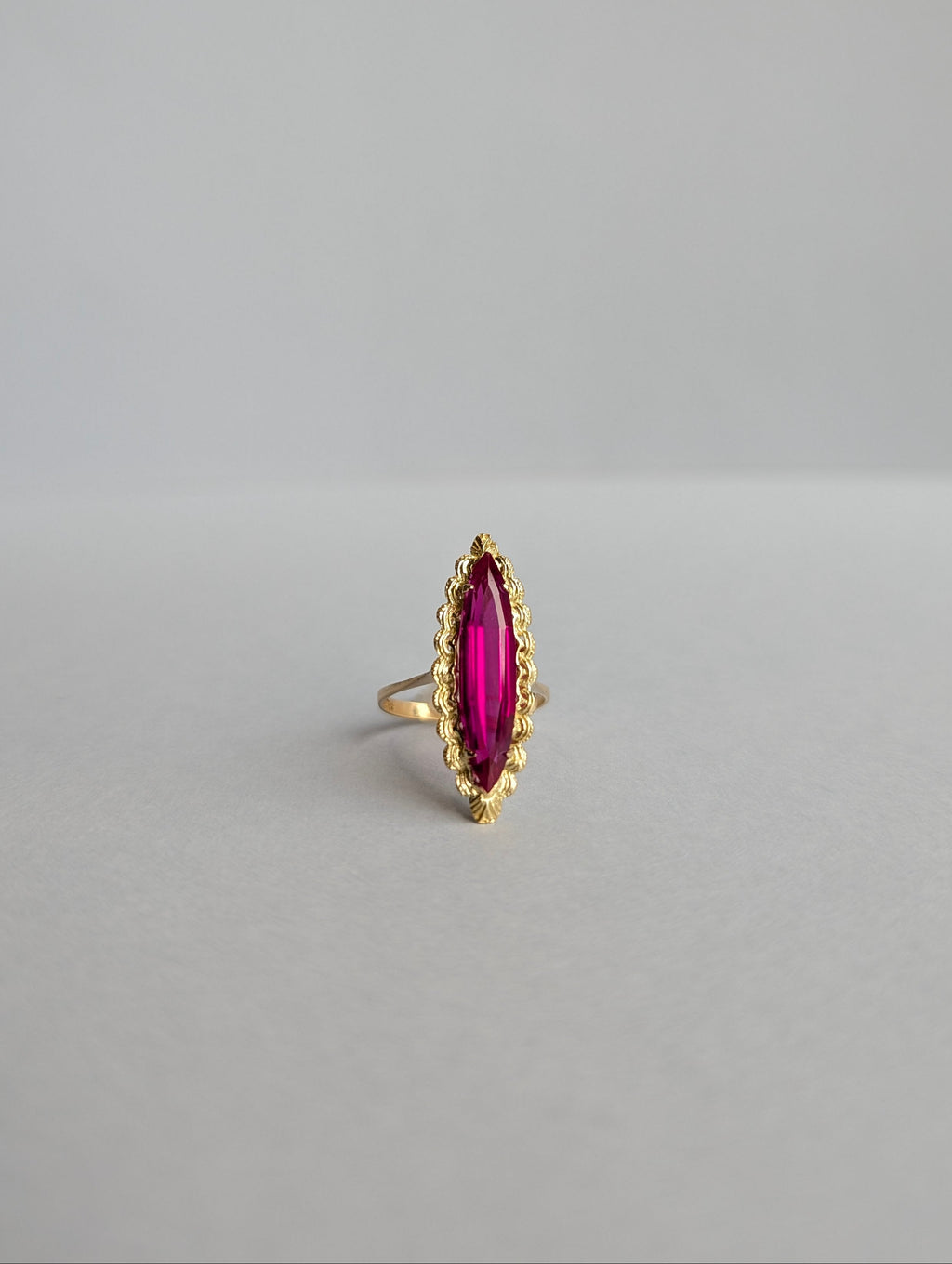 18ct Ruby Marquise