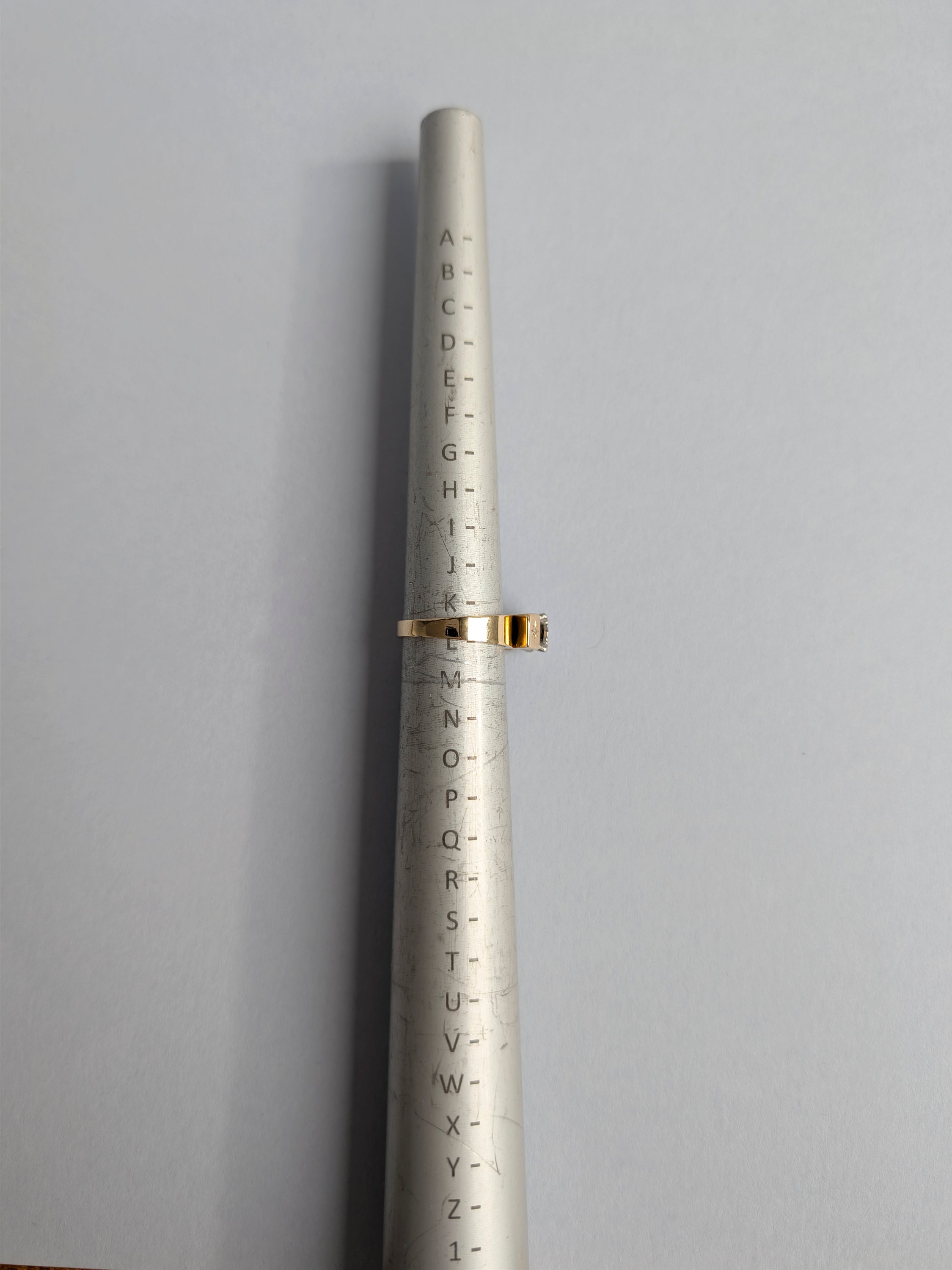 18ct Diamond Retro T-Bar Ring