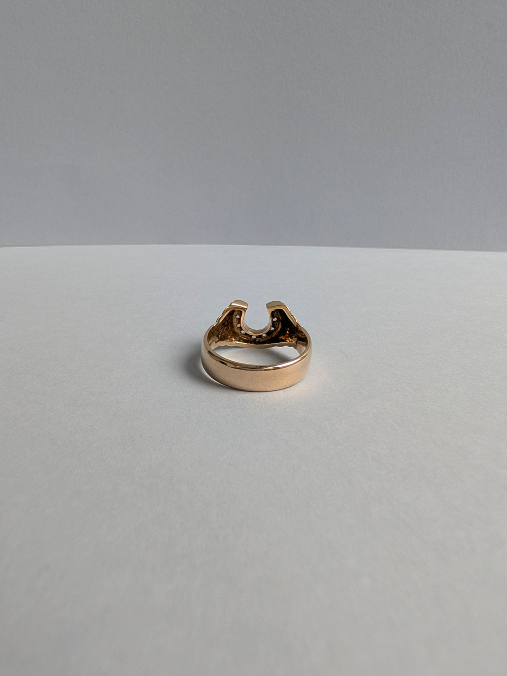 14ct Diamond Horse Shoe Ring