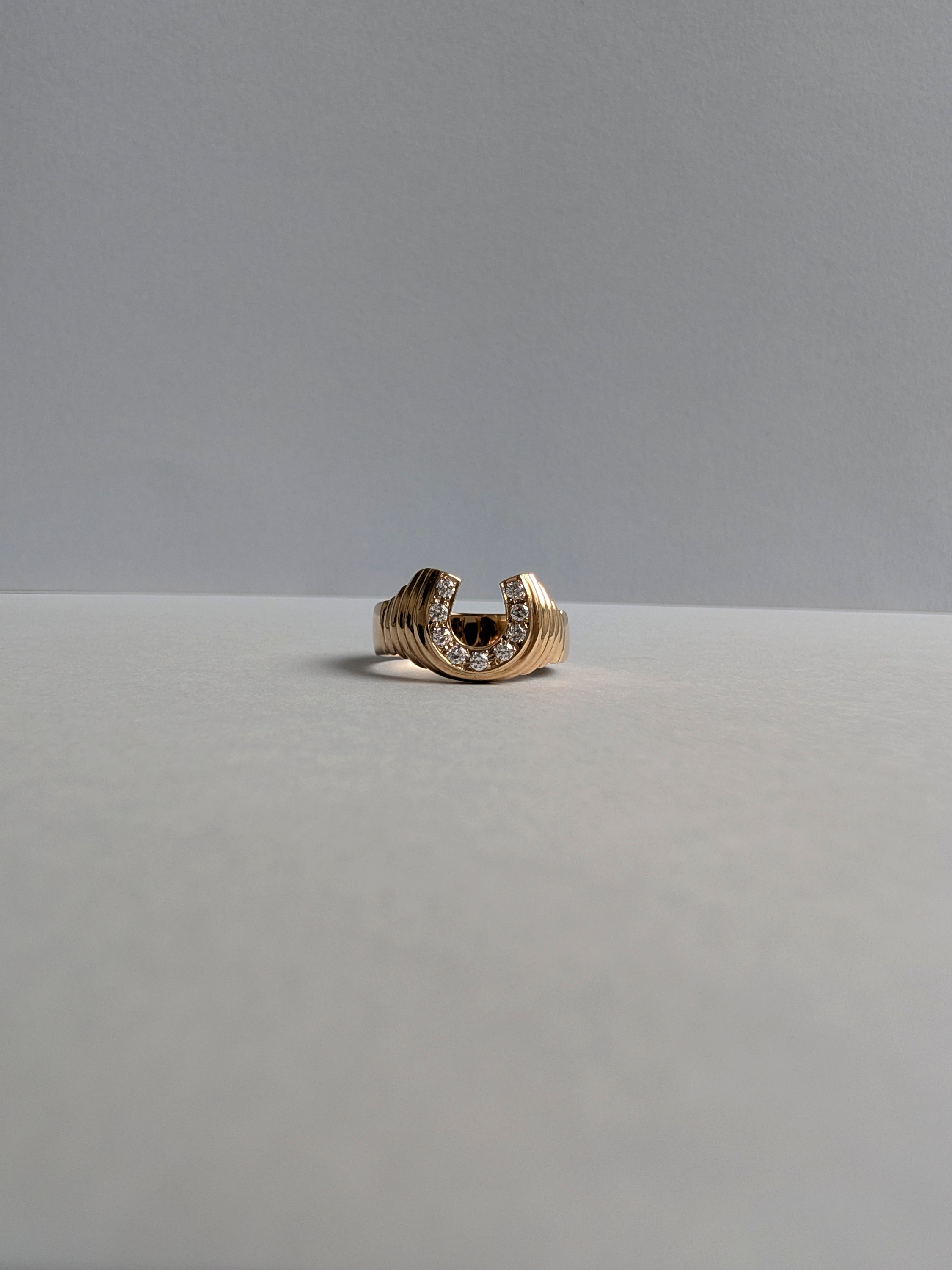 14ct Diamond Horse Shoe Ring