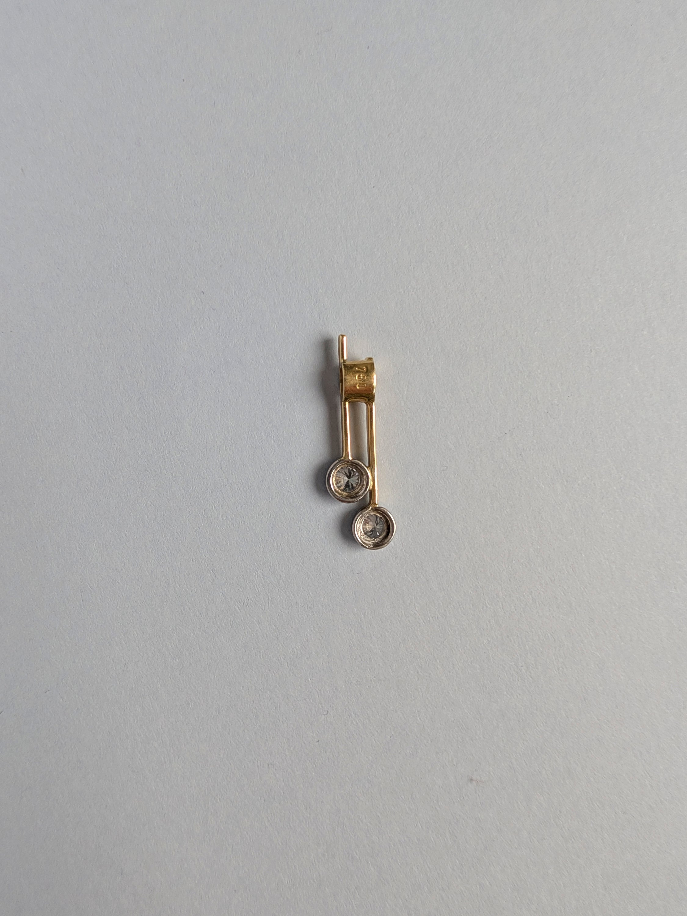 18ct Diamond Pendulum Pendant