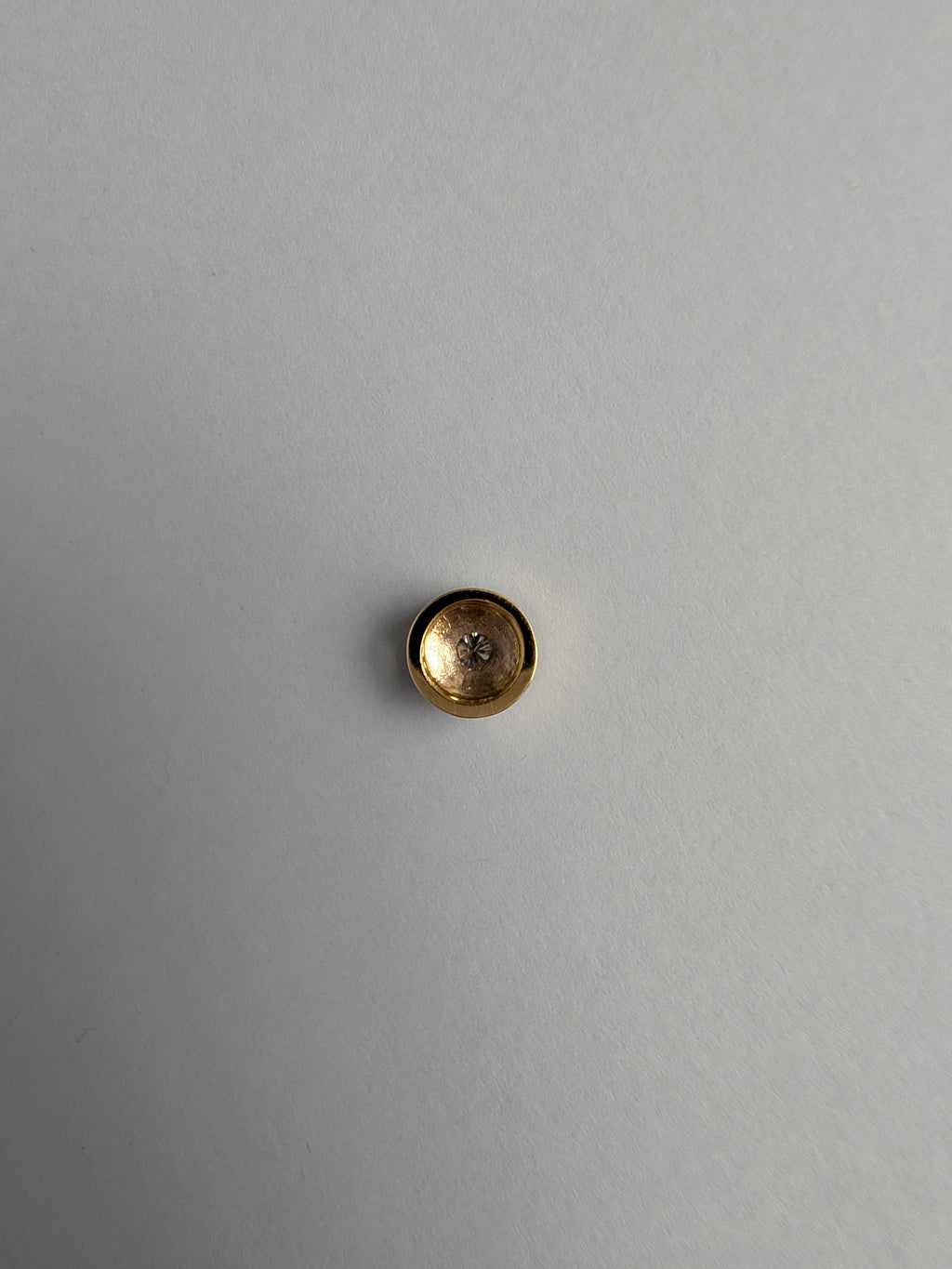 18ct Circular Diamond Pendant