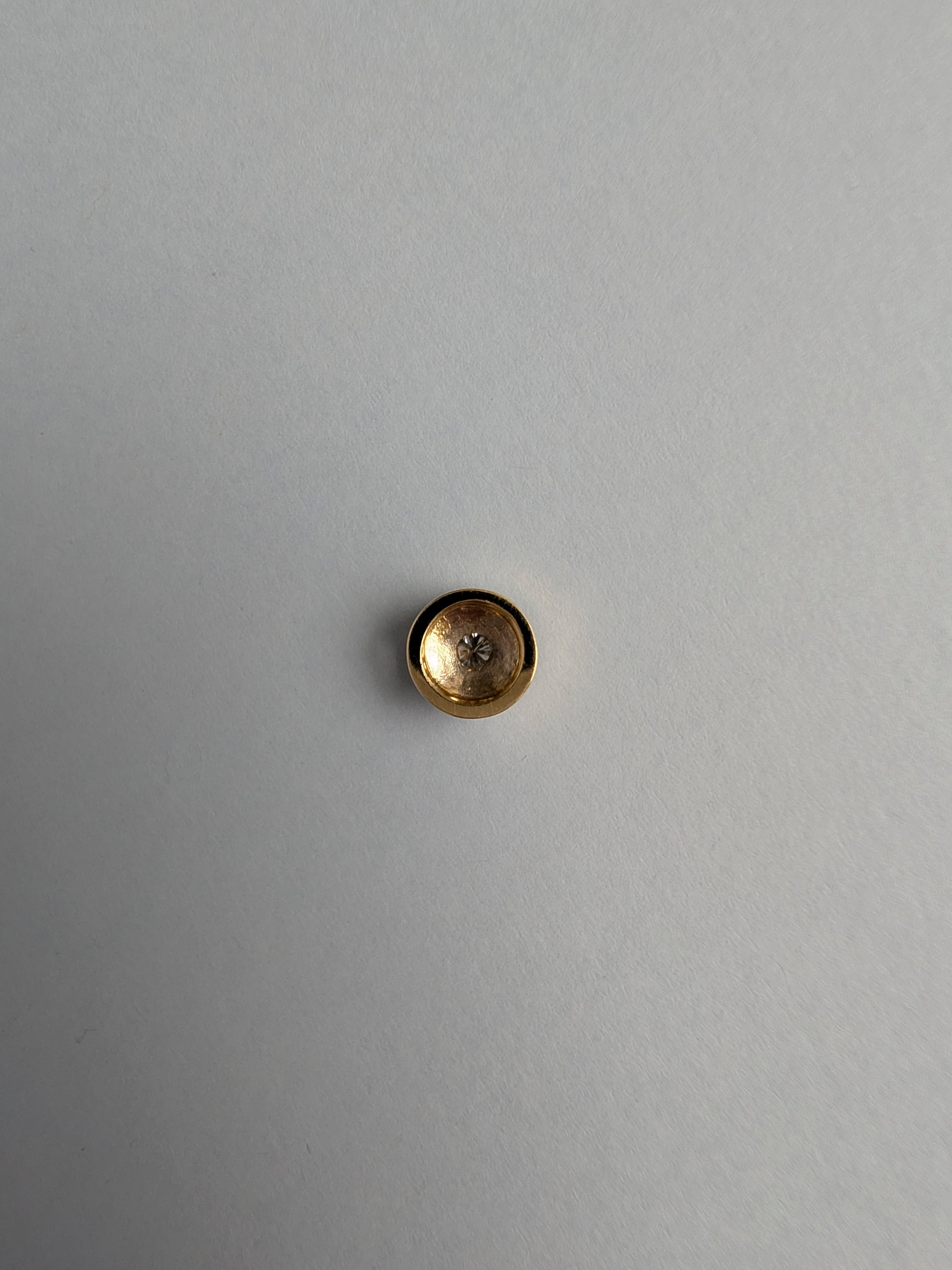 18ct Circular Diamond Pendant