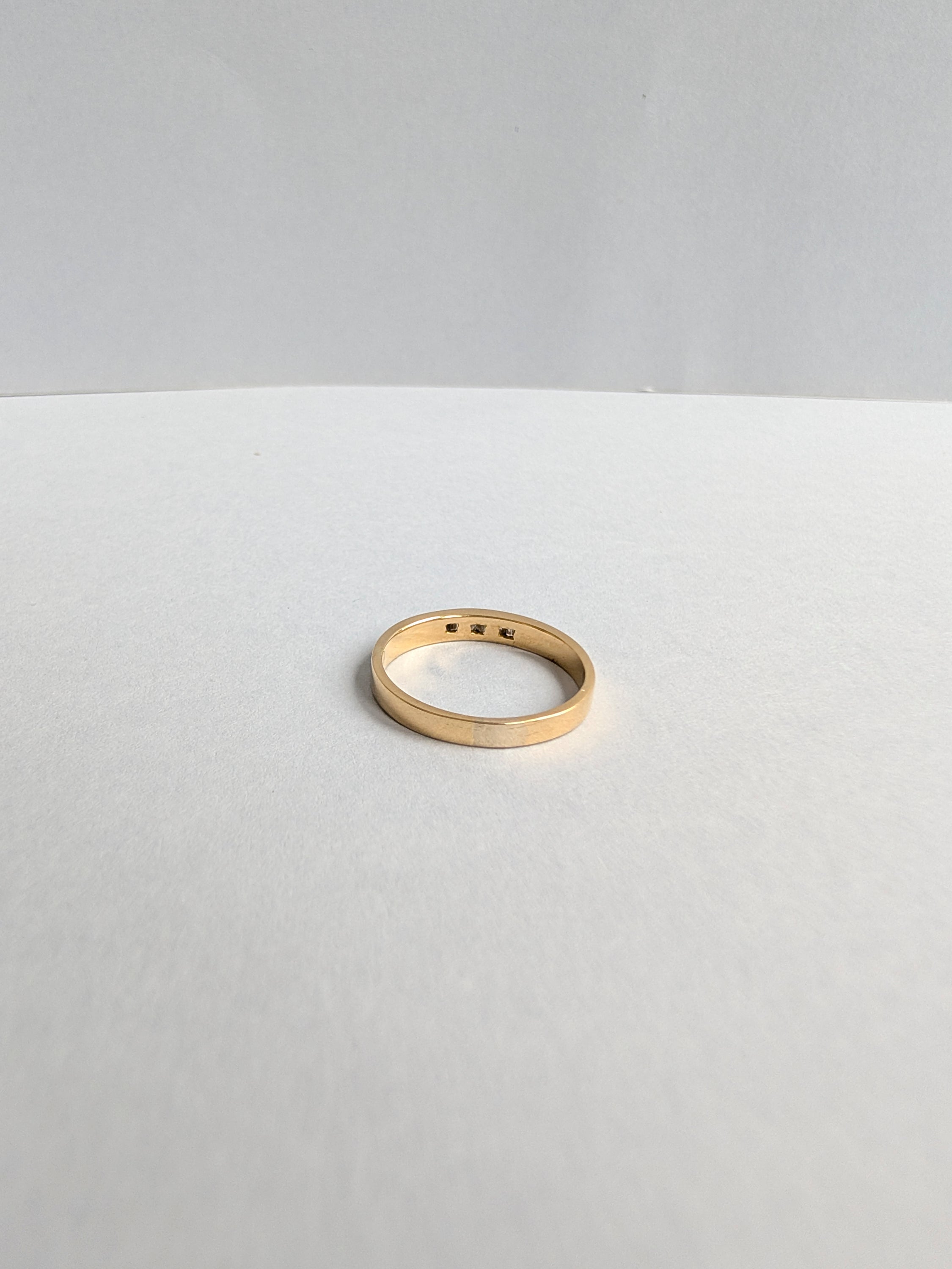 18ct Baguette Diamond Channel Band