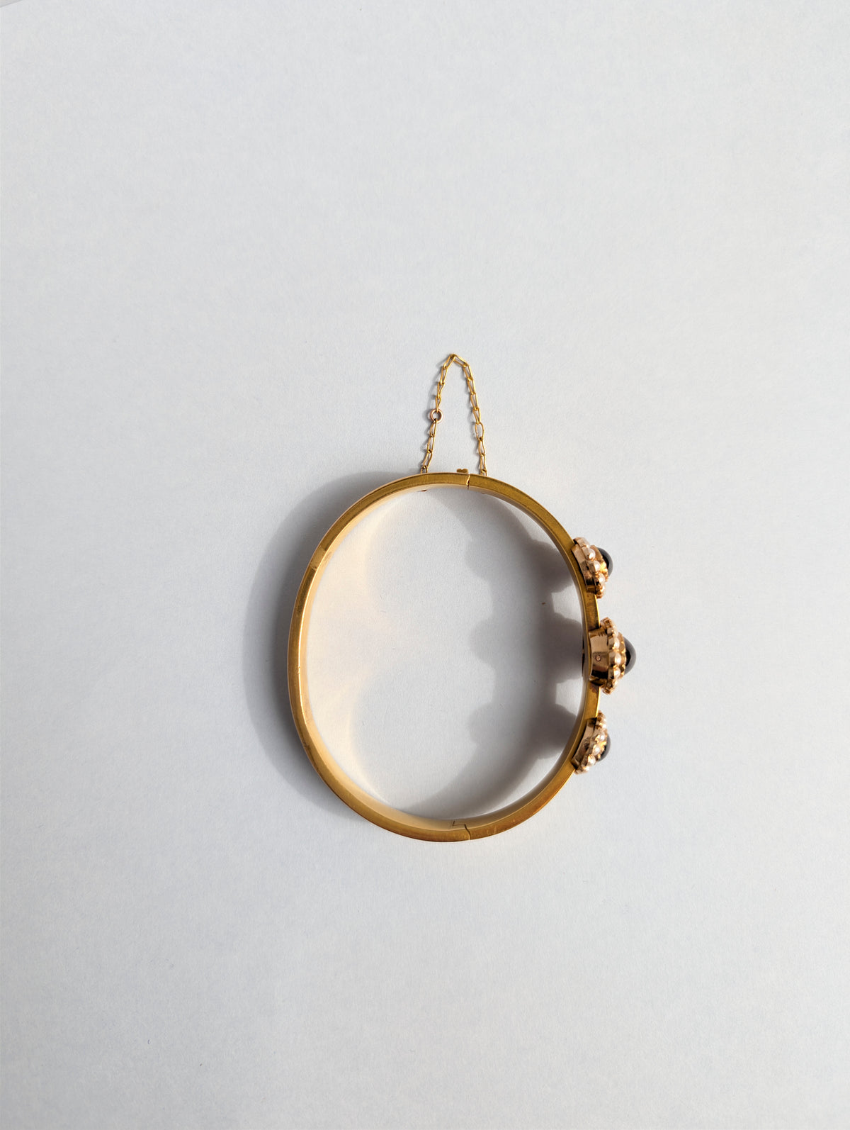 15ct Victorian Hinge Bangle