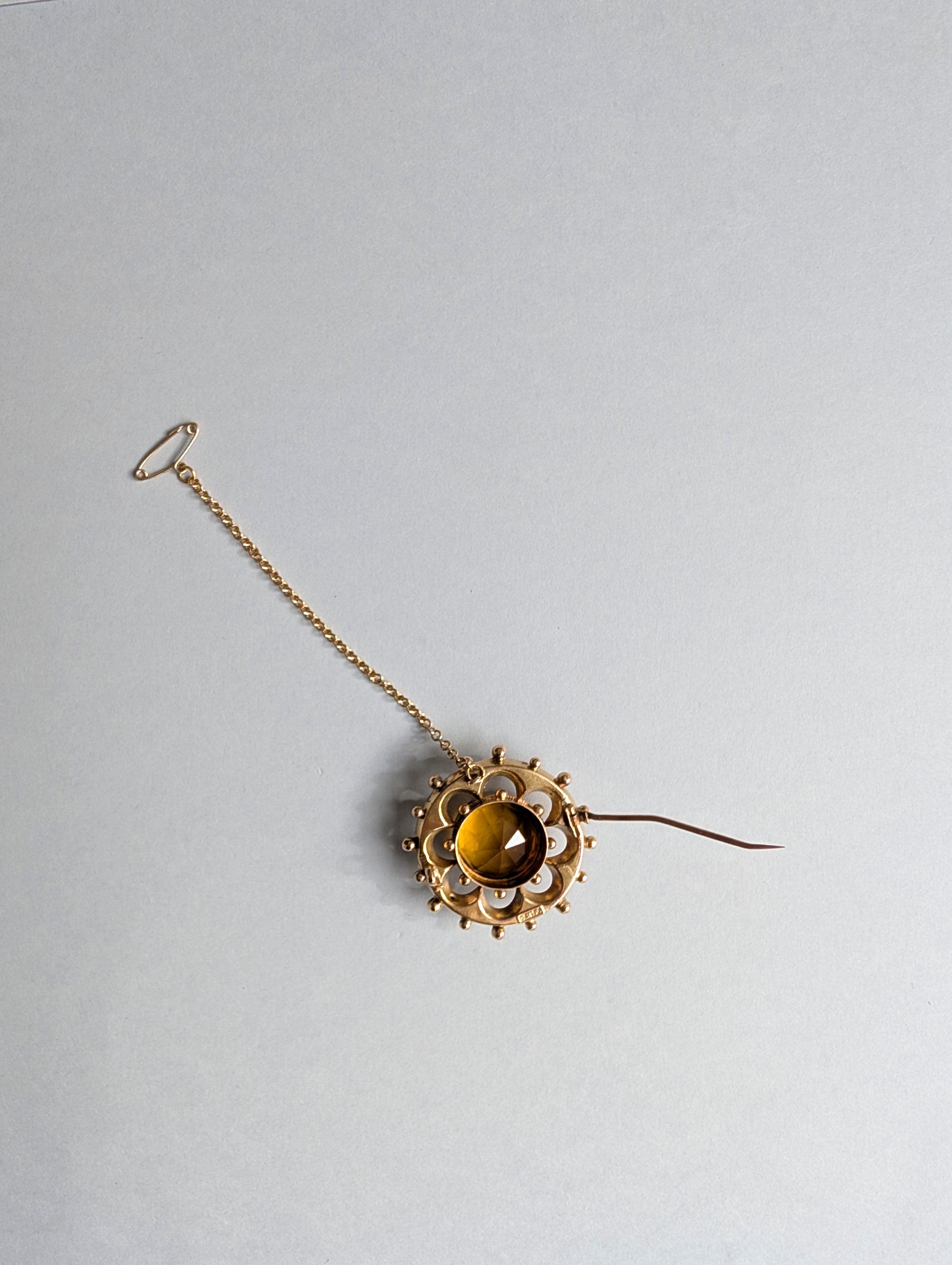 Victoria, Etruscan Revival Brooch