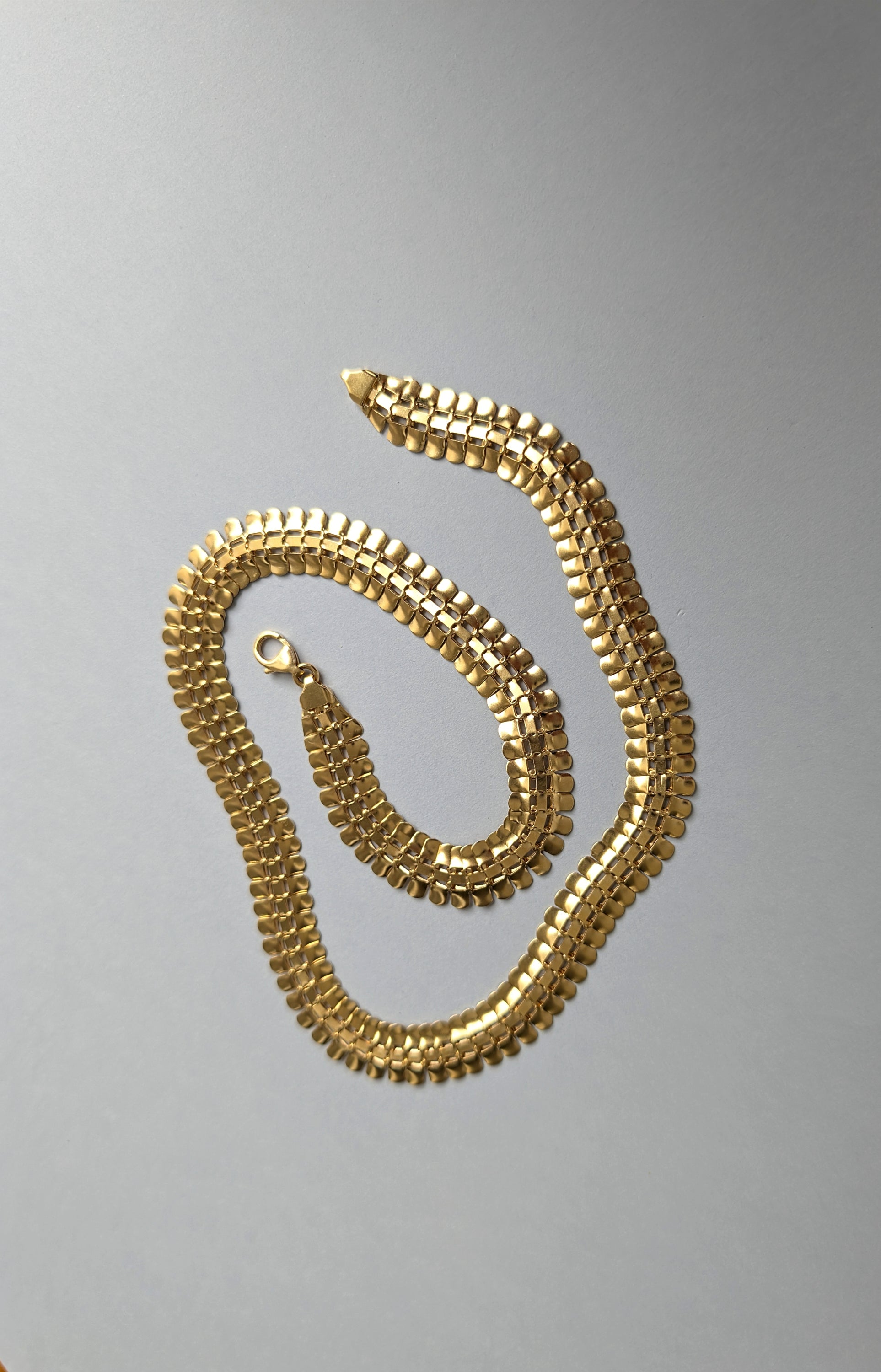 18ct Grecian Snake Necklace