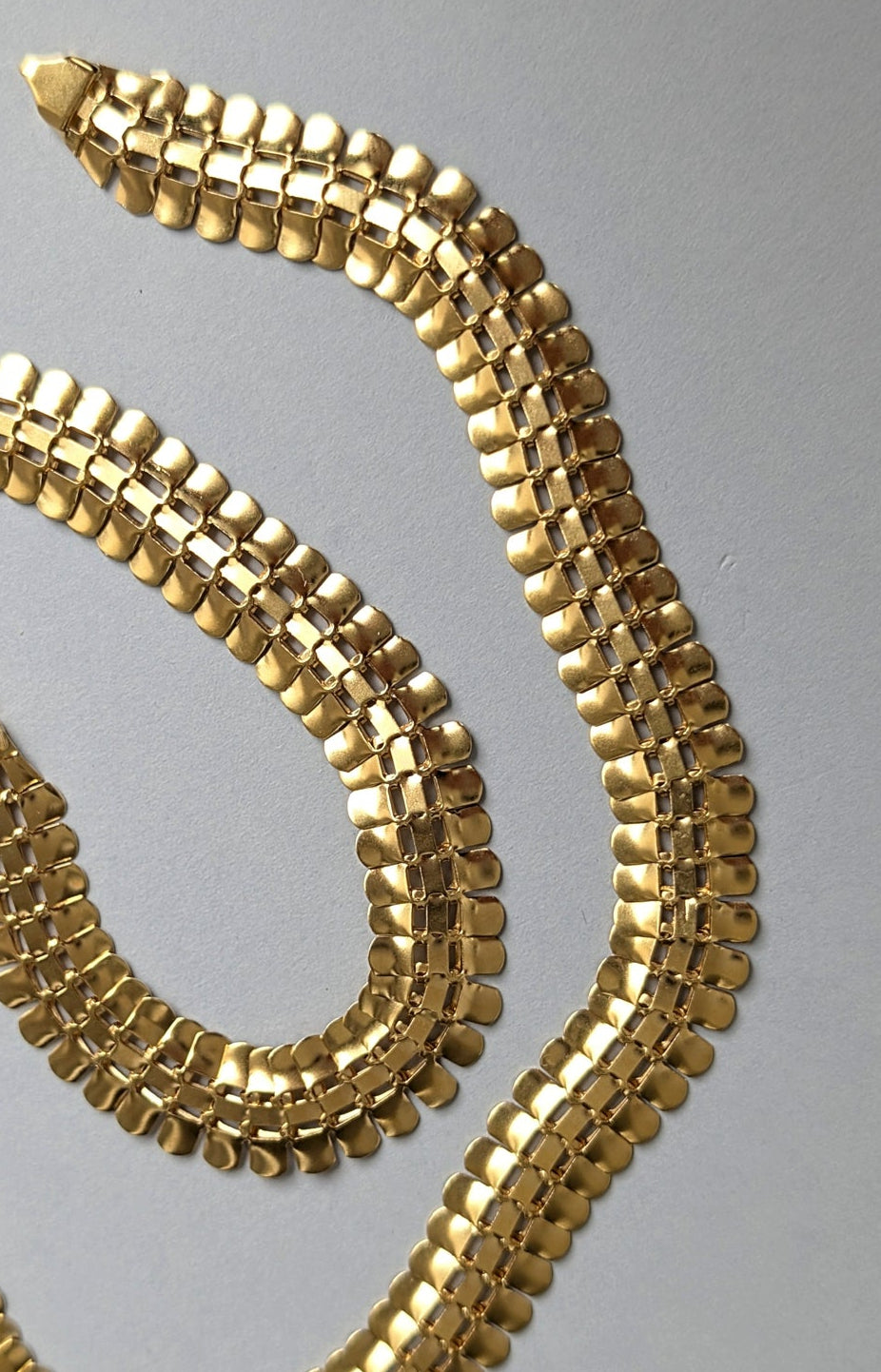 18ct Grecian Snake Necklace