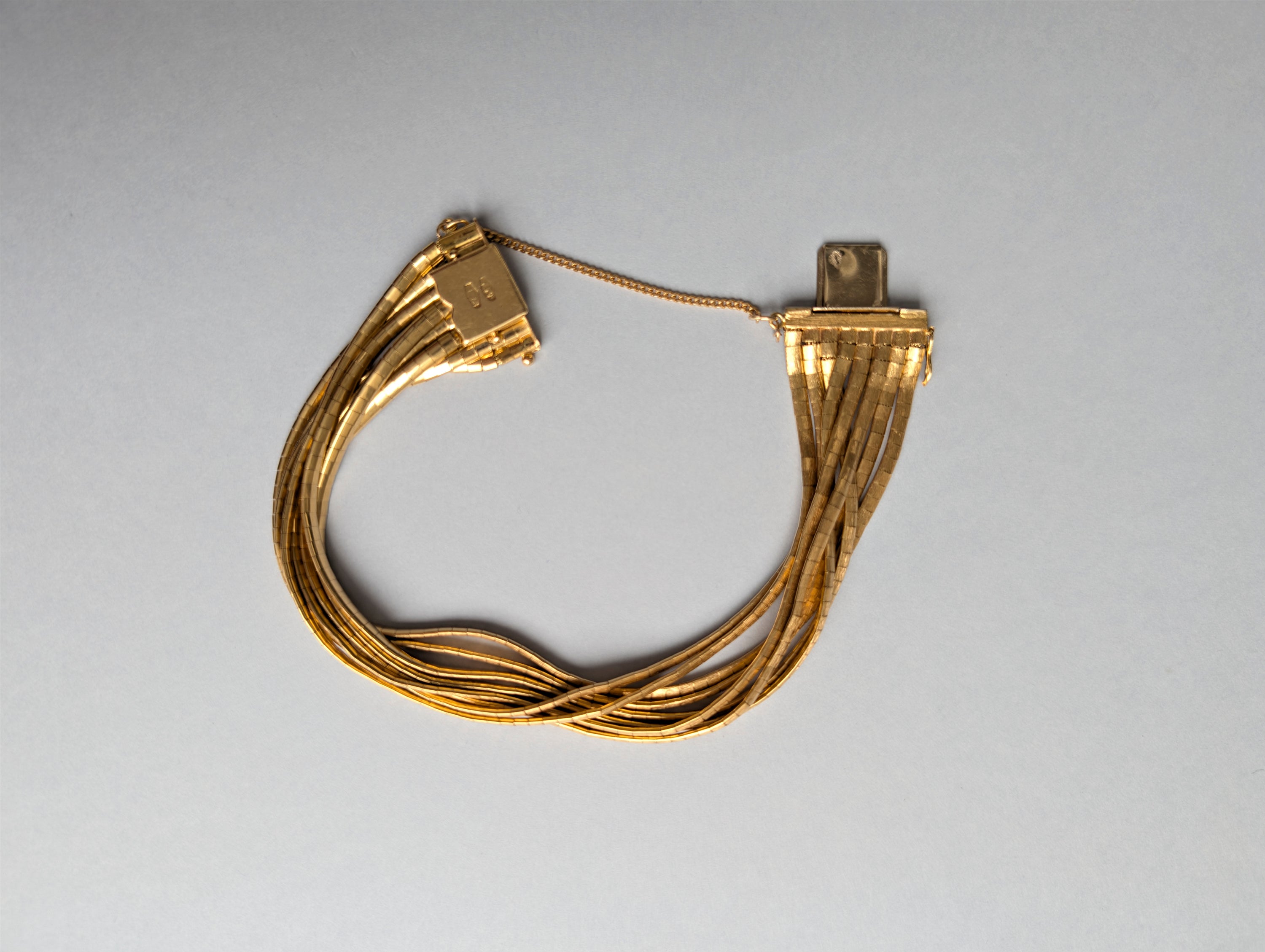 18ct Multistrand Gold Bracelet