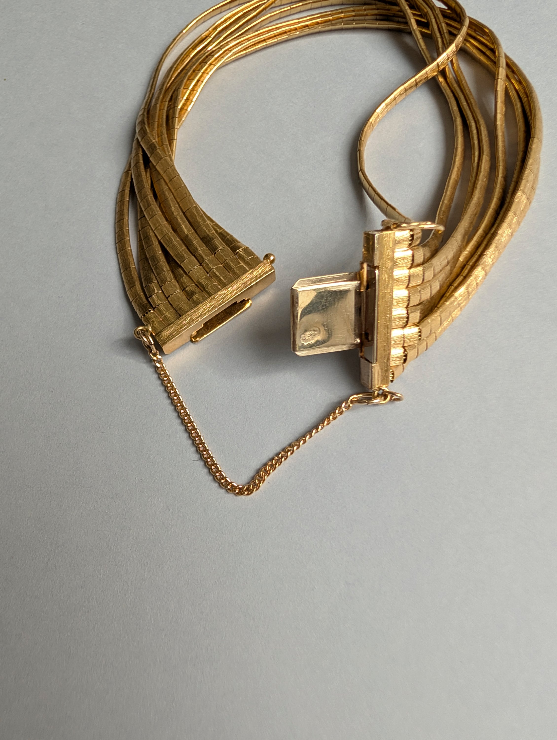 18ct Multistrand Gold Bracelet