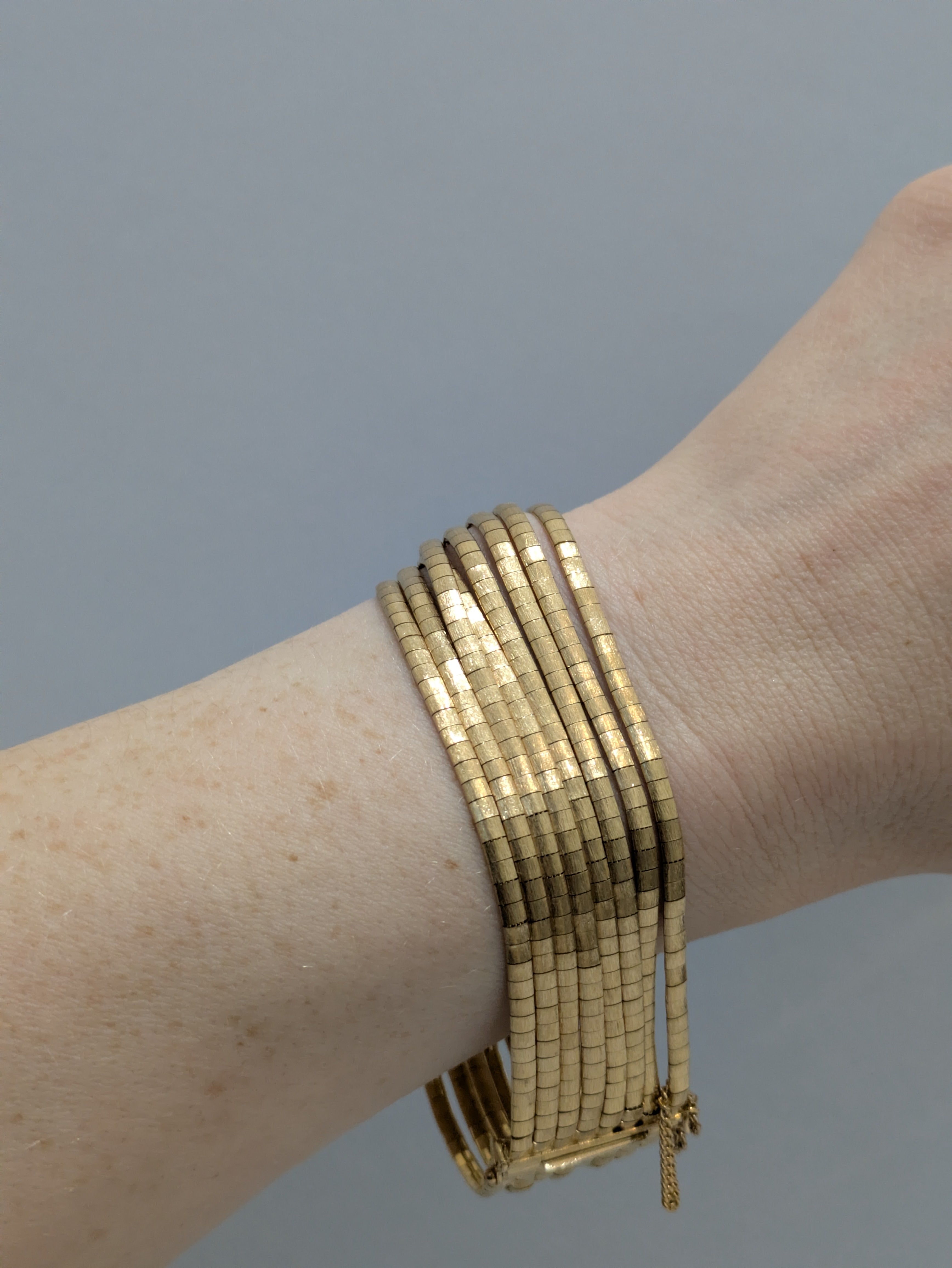 18ct Multistrand Gold Bracelet