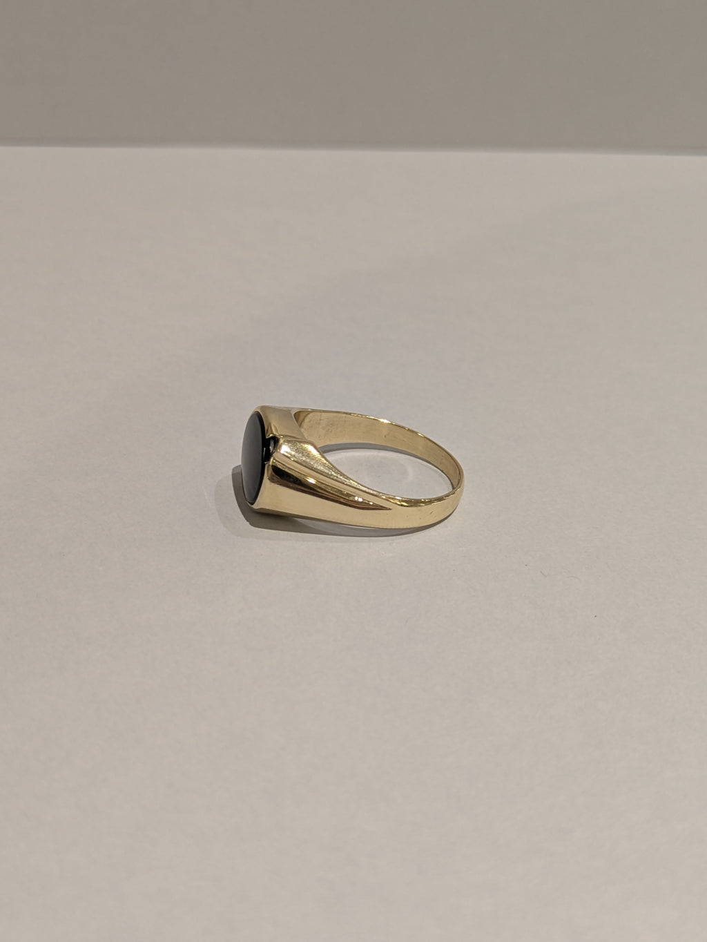 Men's Oval Onyx Signet