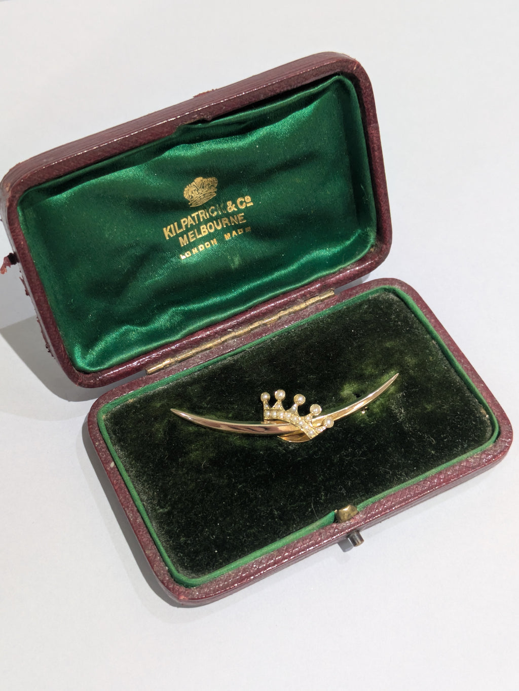 Crown Pin