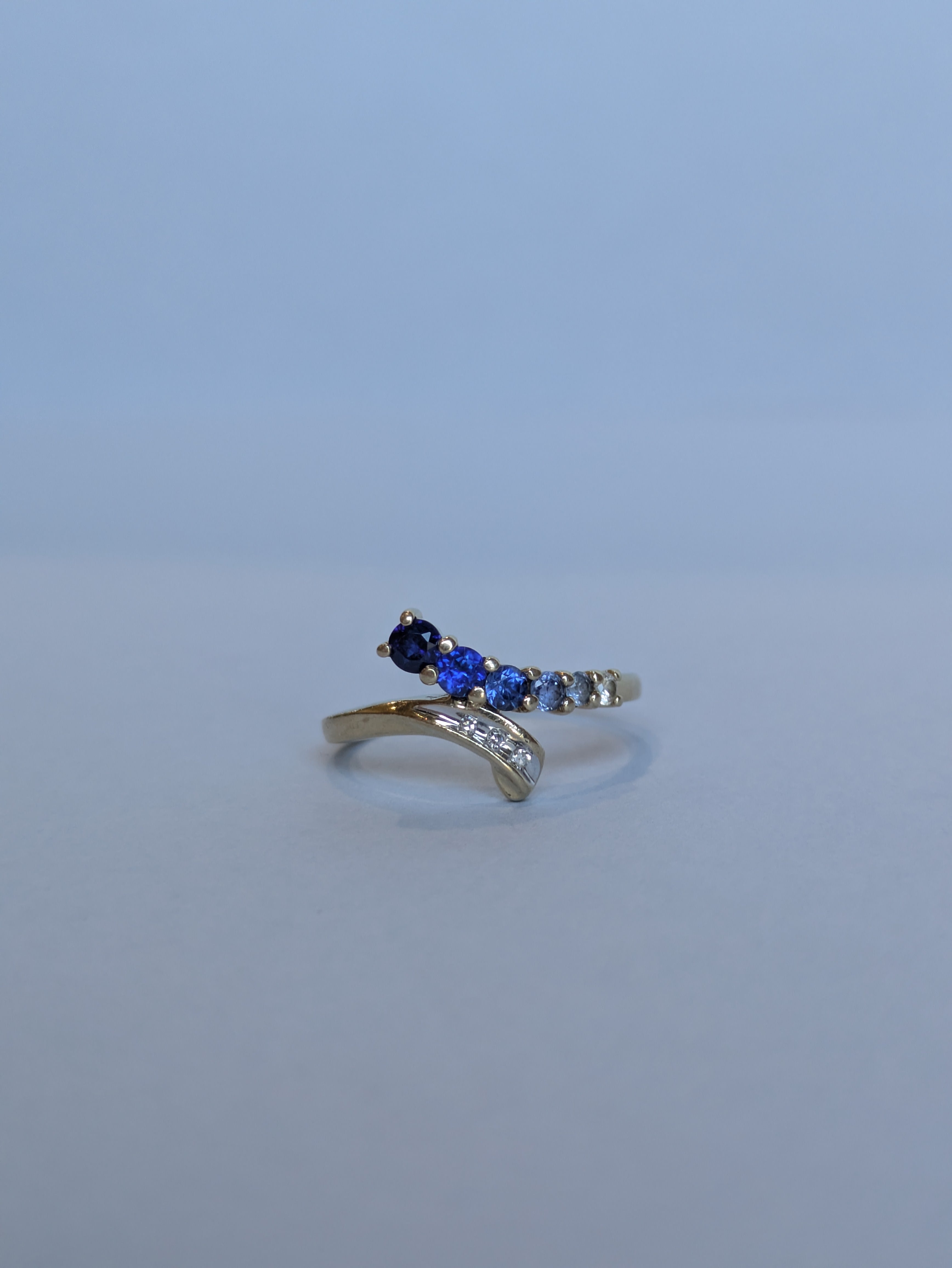 Graduated Colour Sapphire Bypass Ring