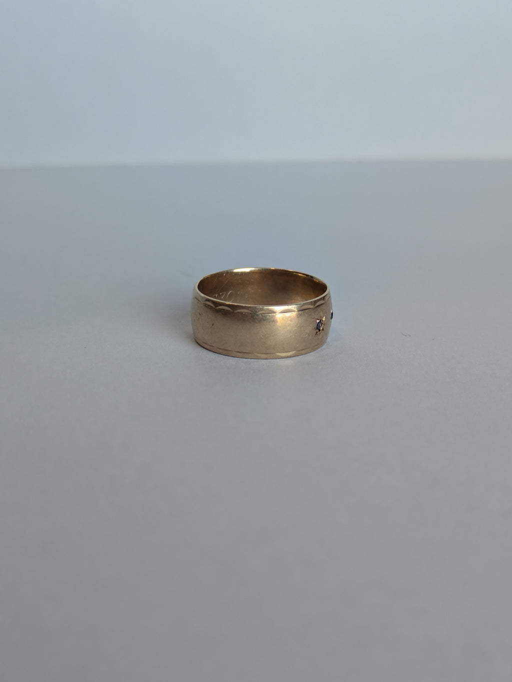 Thick Star-Set Sapphire Ring