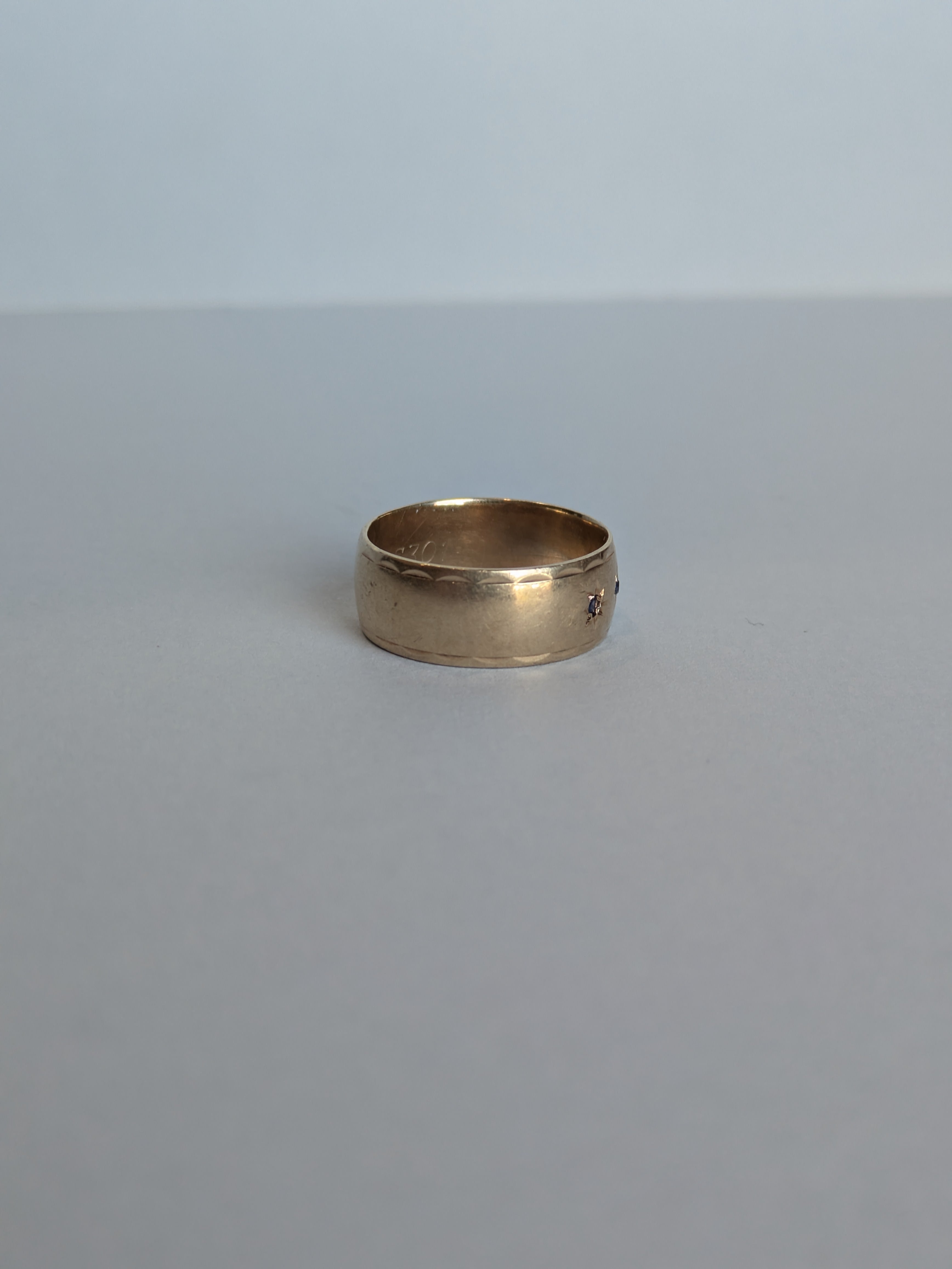 Thick Star-Set Sapphire Ring