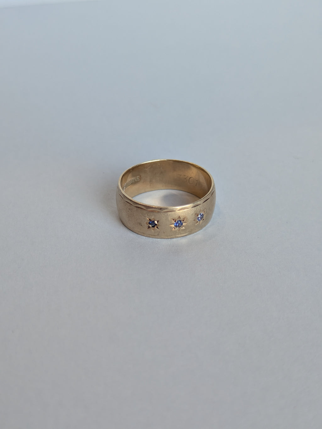 Thick Star-Set Sapphire Ring