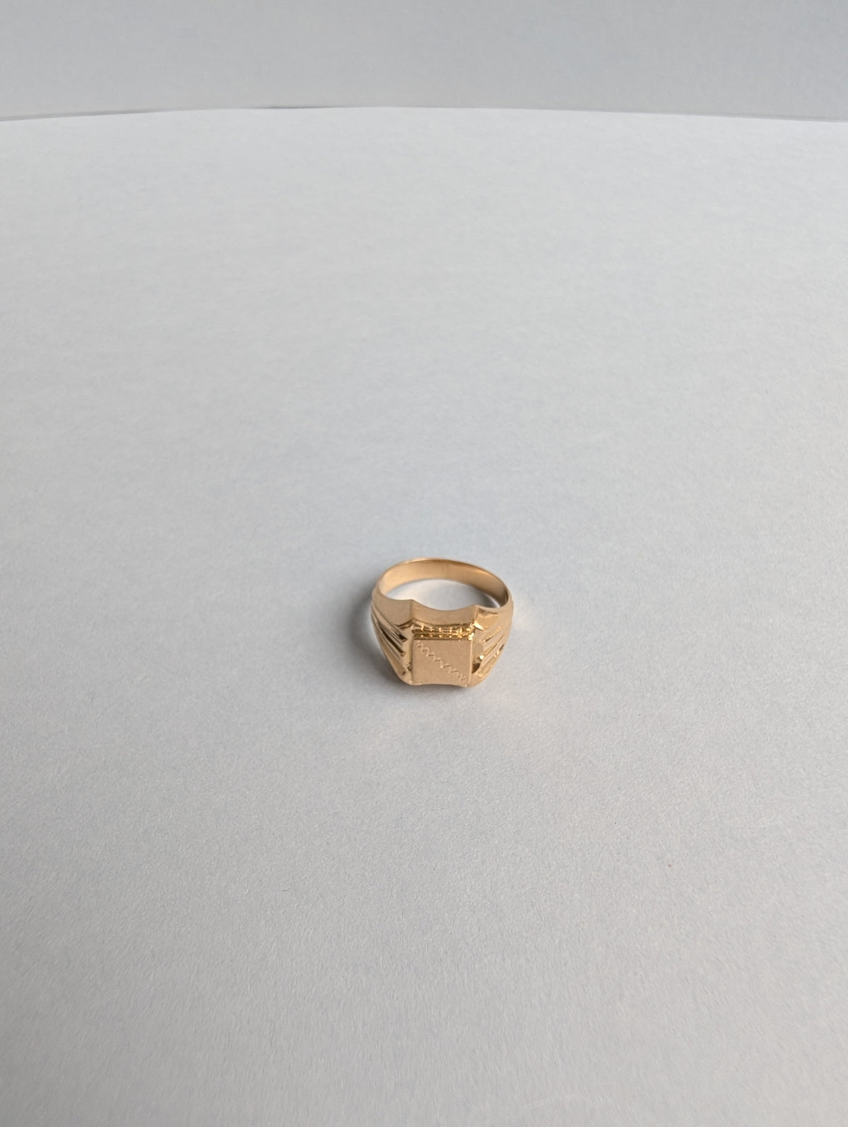 18ct Pinkie Signet Gold Ring