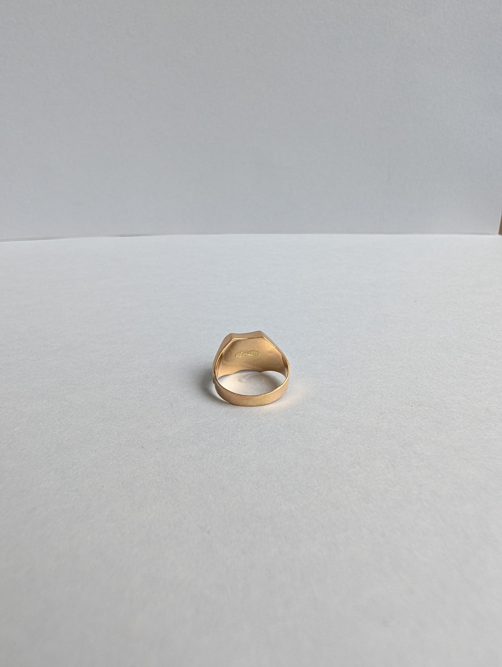 18ct Pinkie Signet Gold Ring