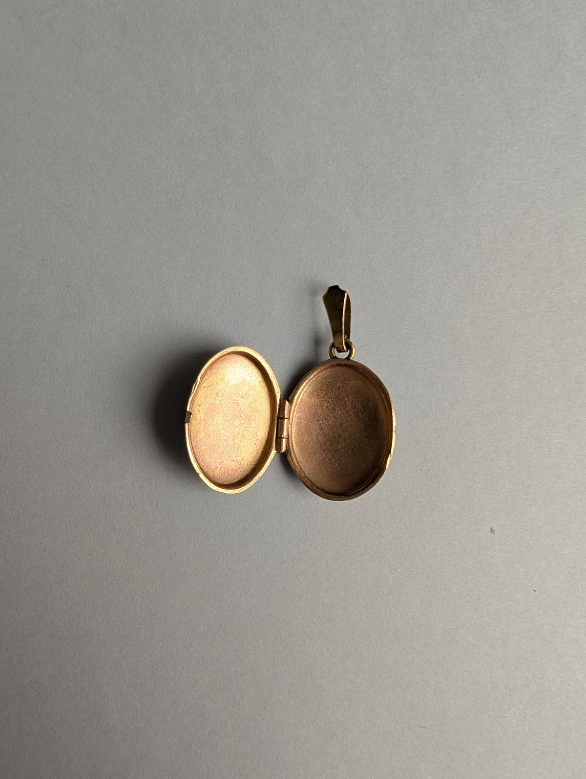 Yellow Gold Engraved Locket