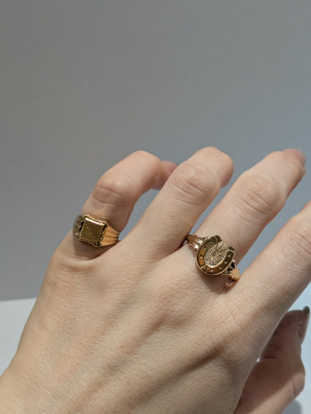 18ct Pinkie Signet Gold Ring
