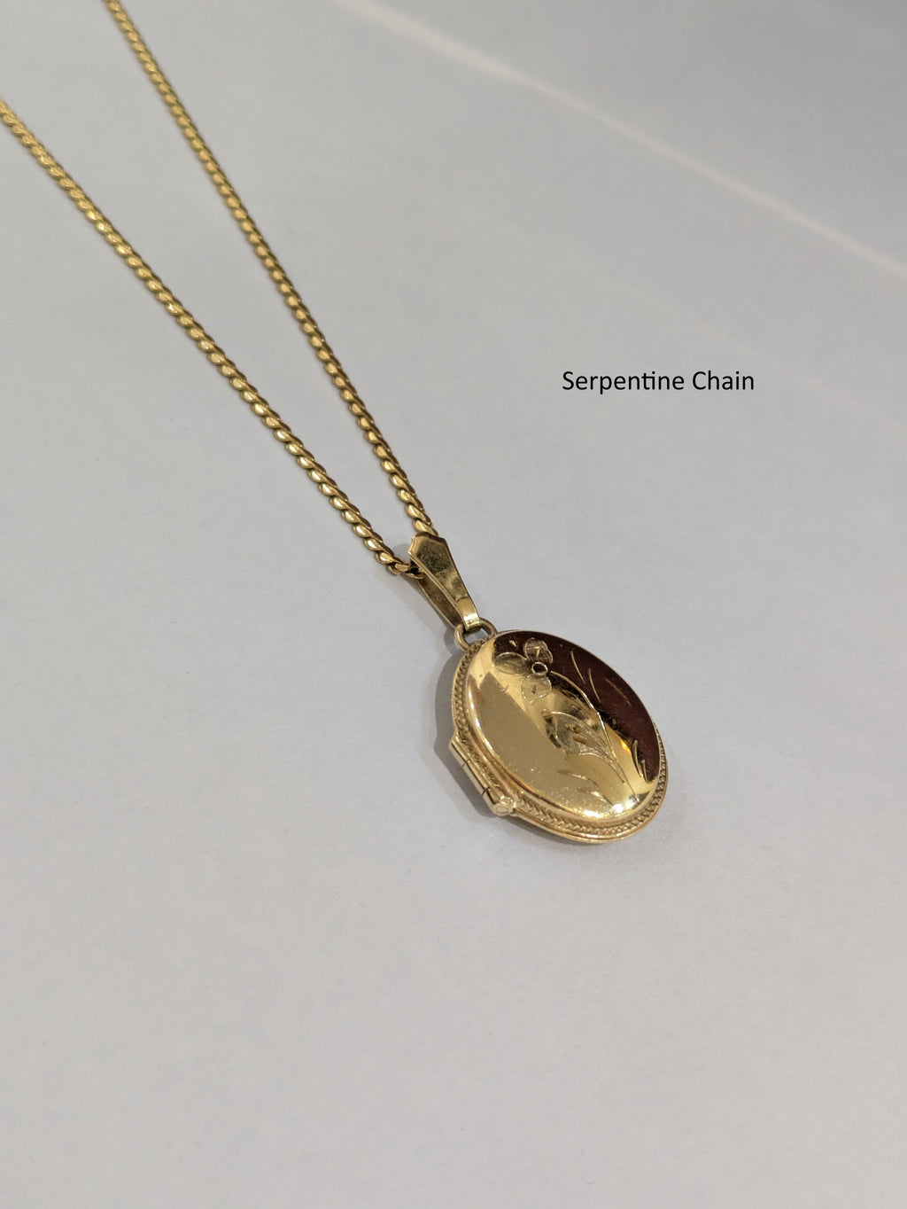 Yellow Gold Engraved Locket