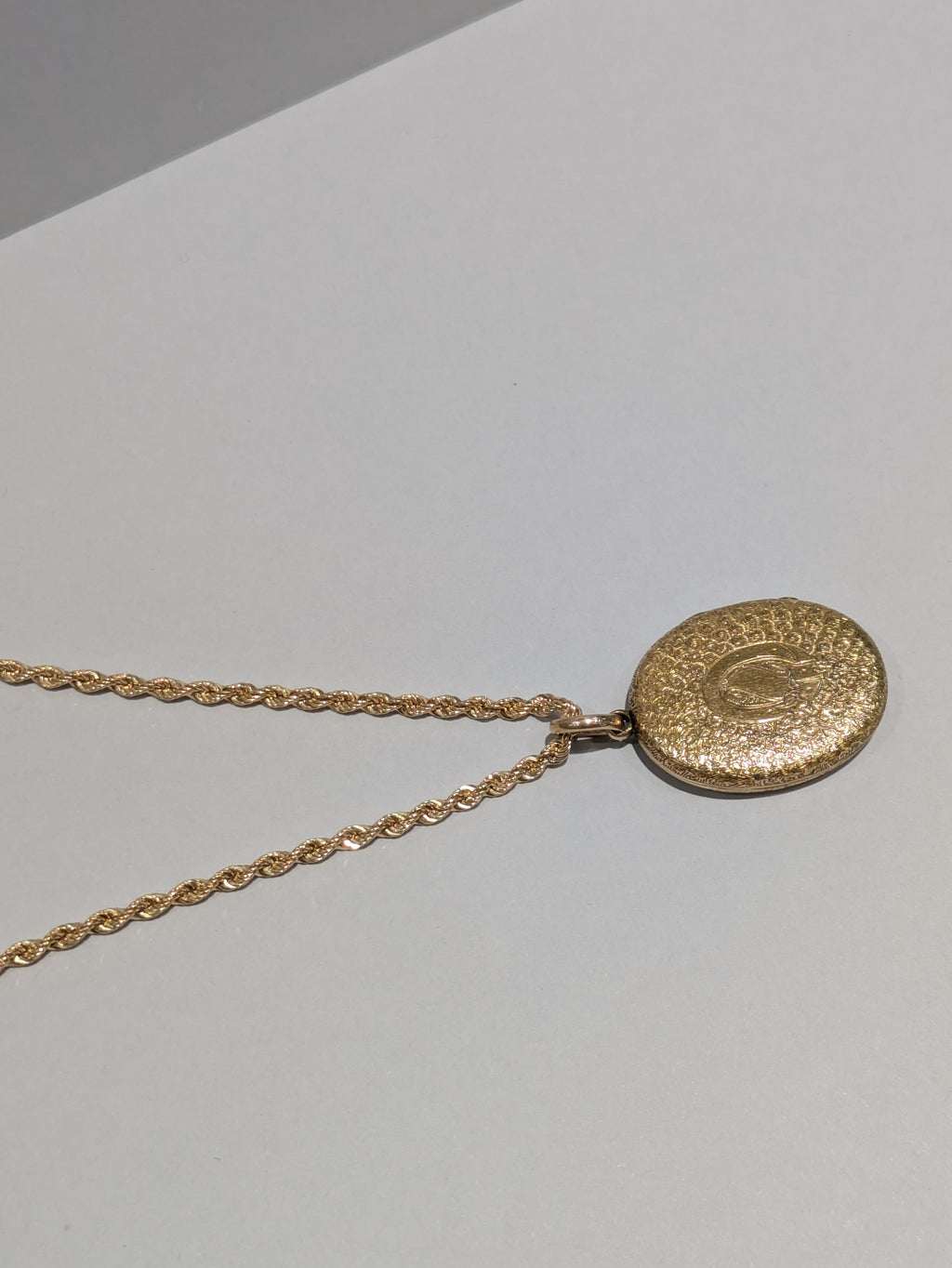 Mid-Tone Gold Rope Chain