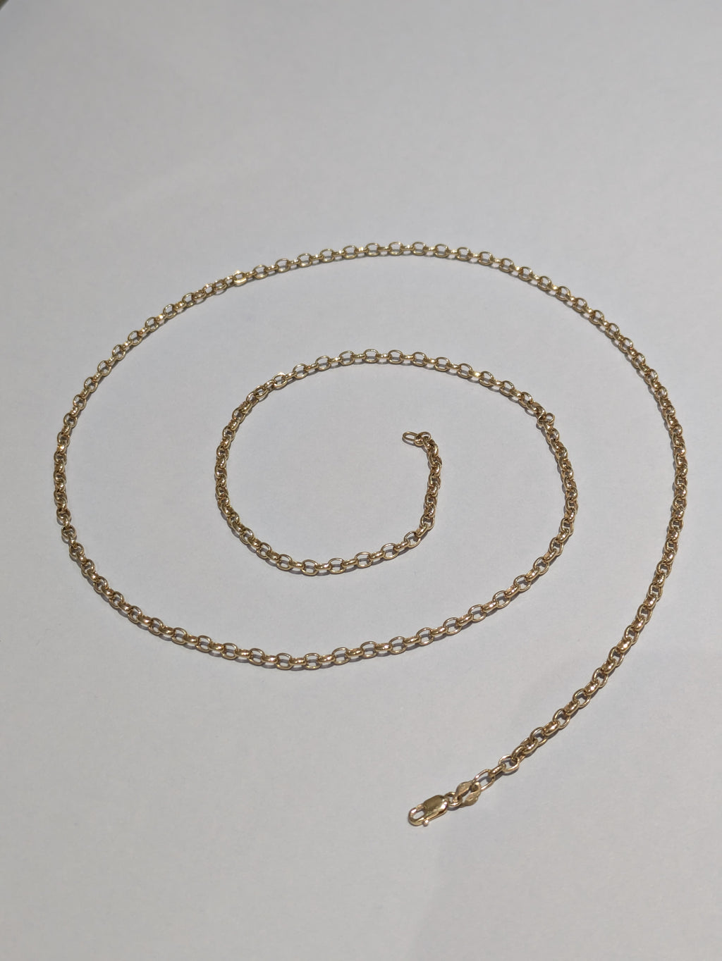 Mid-Tone Yellow Gold Oval Belcher Chain