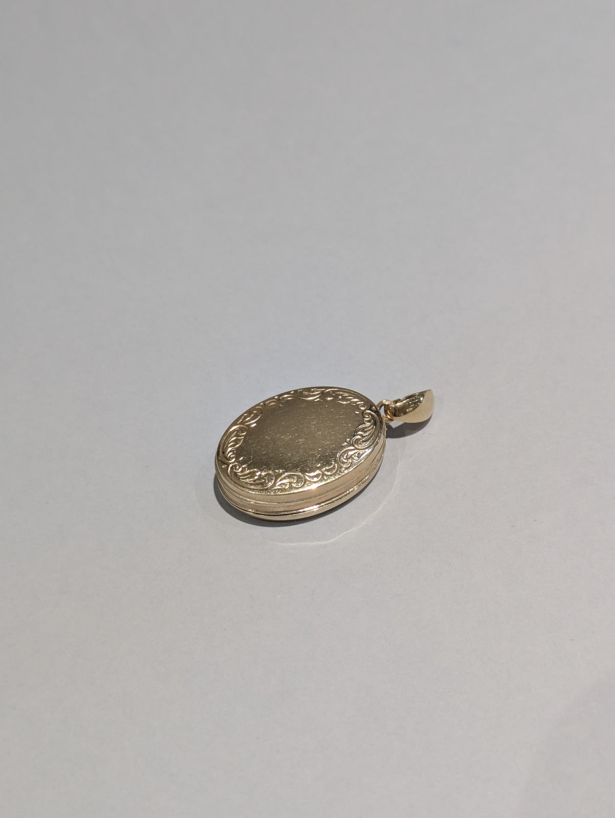 Mid-Tone Gold Double Sided Locket